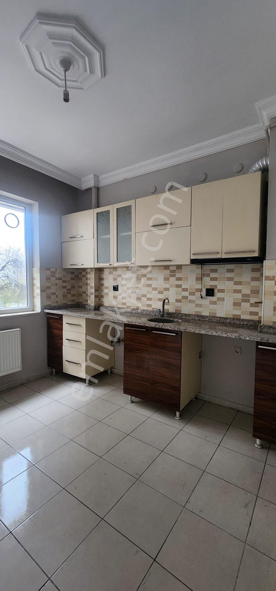 İ-627 Batıkent 3+1 Kiralık Daire - Görsel 3