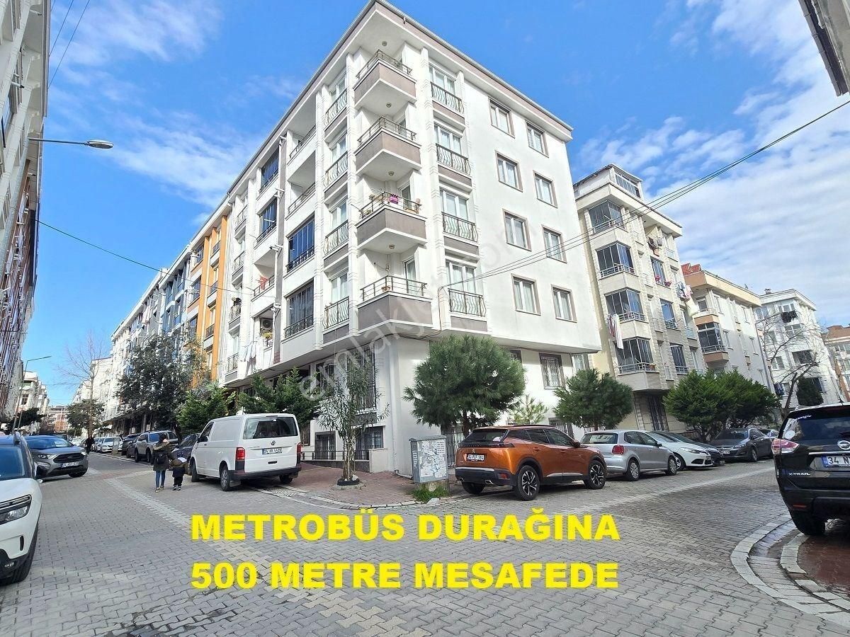 Esenyurt Turgut Özalda Metrobüse 500 Metre 3+1=110m2 Ara Kat - Görsel 2