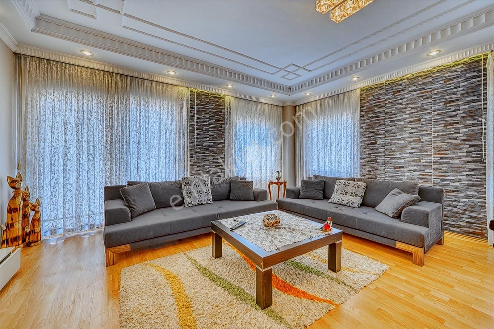 Alanya Merkez 4+1 Lüks Eşyalı Daire Vatandaşlığa Uygun