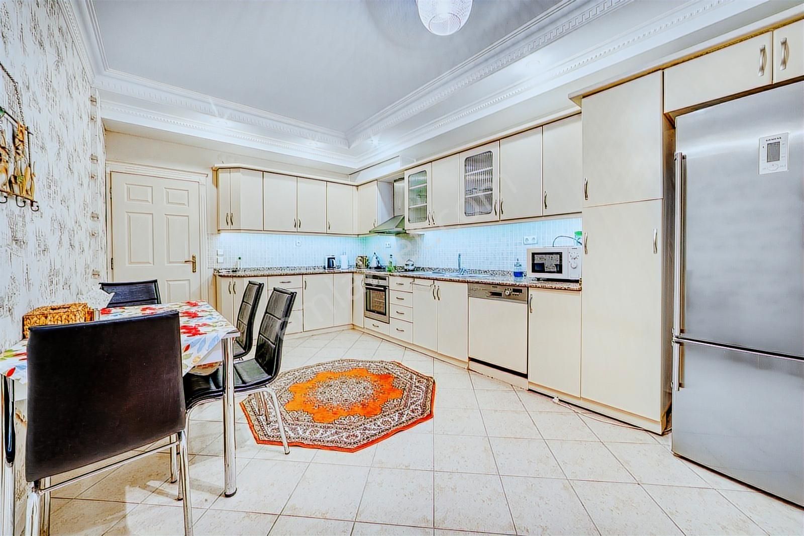 Alanya Merkez 4+1 Lüks Eşyalı Daire Vatandaşlığa Uygun - Görsel 17