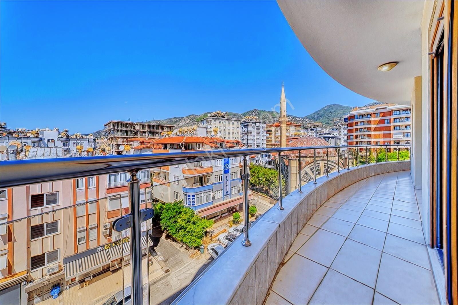 Alanya Merkez 4+1 Lüks Eşyalı Daire Vatandaşlığa Uygun - Görsel 28