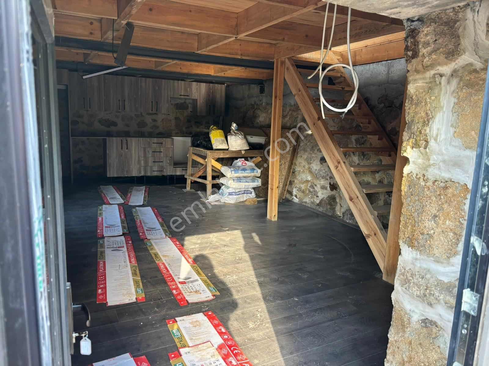 Satılık Müstakil Taş Ve Ağaç Yapılı Villa - Görsel 25