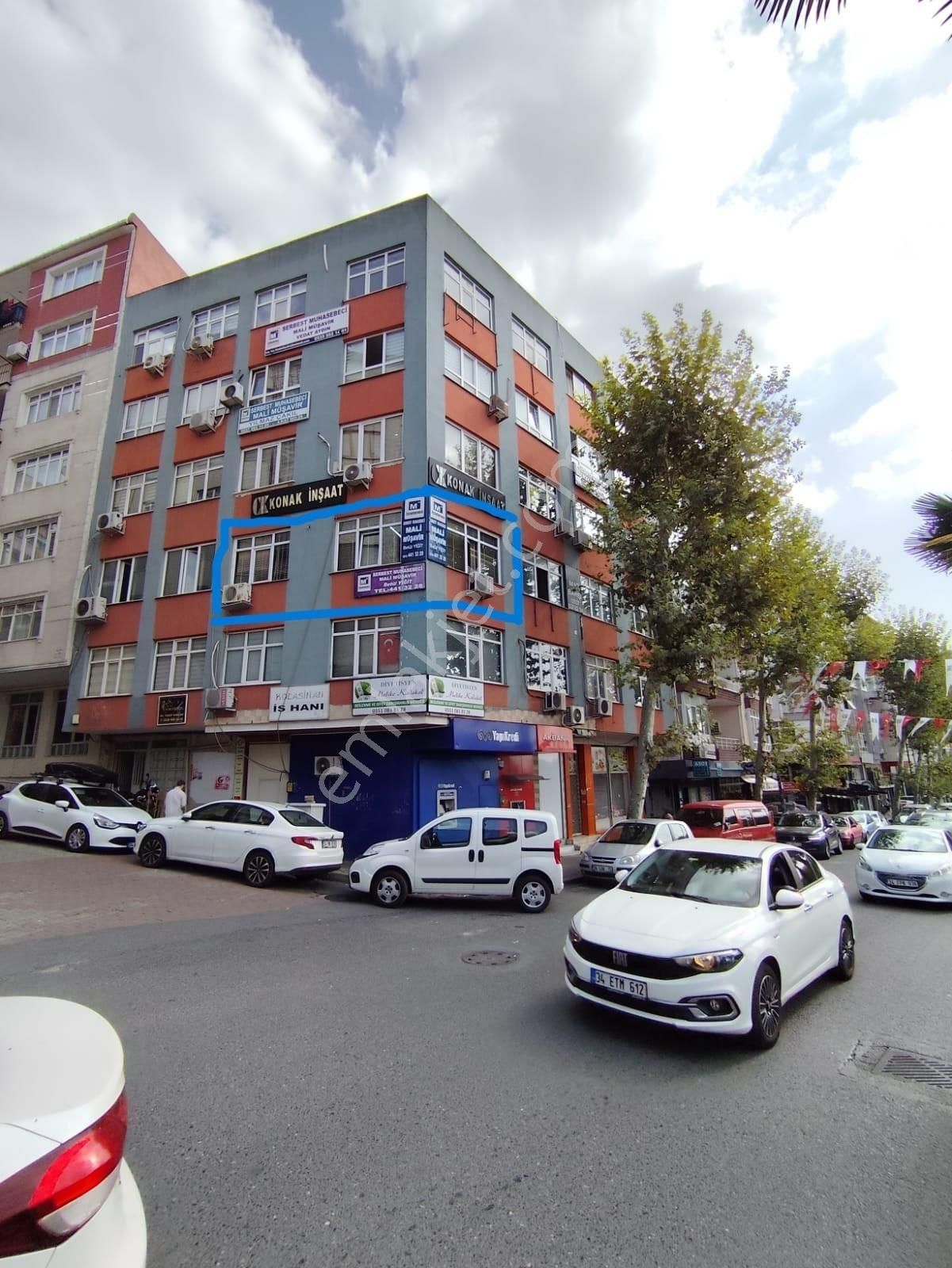 Azmir'den Kiralık 1+1 Cadde Üstü Asansörlü Ofis For Rentللإيجار - Görsel 18