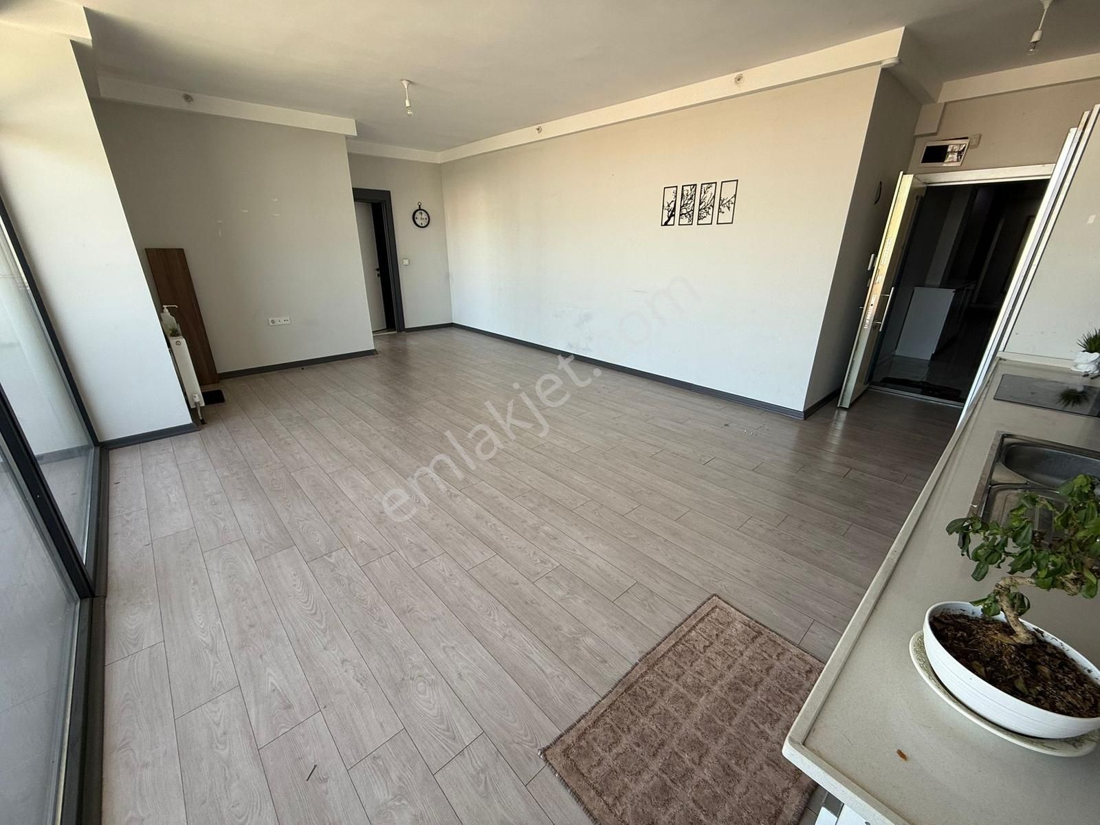 Nek Tower Plazada Güvenlikli Manzaralı 1+1 Satılık Home Ofis - Görsel 30