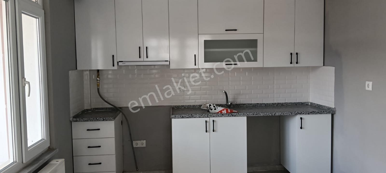 Adalet Gold Group Emlak'tan Ayvaz Mahallesin'de Kiralık Daire 3+1 Ara Katta Doğalgazlı Uygun Fiyata - Görsel 12