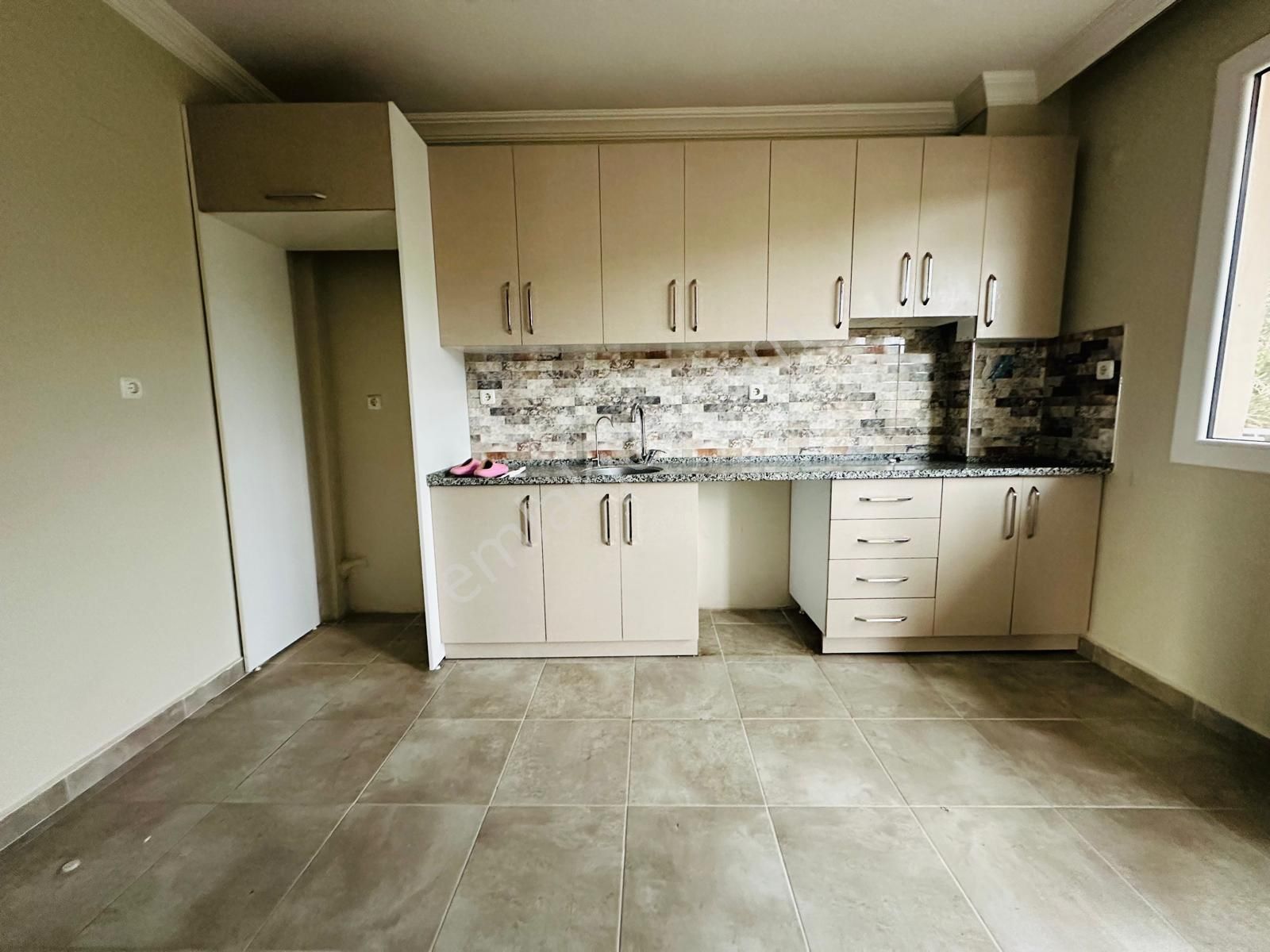 🏡 Göl-san Gayrimenkul’den 🏡 Pınarbaşı Mah. 290 M2 Arsa İçinde Müstakil Ev - Görsel 4