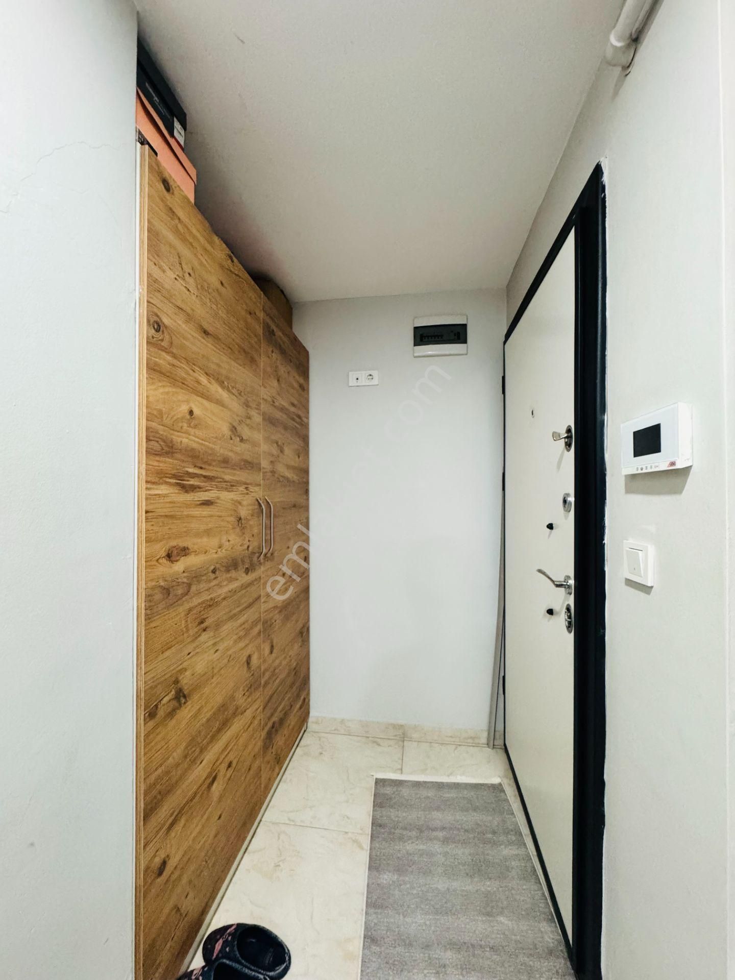 Güven'den Kapaklı'da Cadde Üstünde,k.otoparklı,teraslı 3+1 Daire - Görsel 29