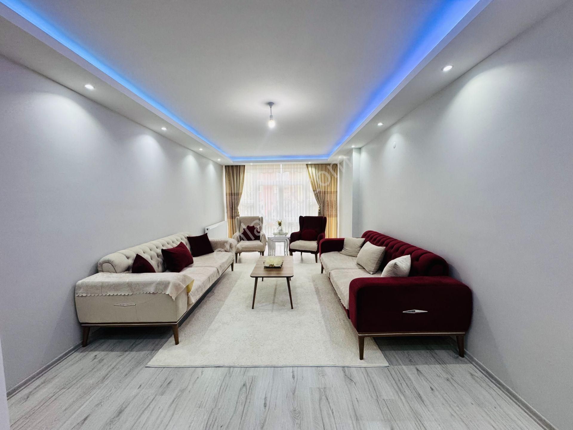 Güven'den Kapaklı'da Cadde Üstünde,k.otoparklı,teraslı 3+1 Daire - Görsel 2