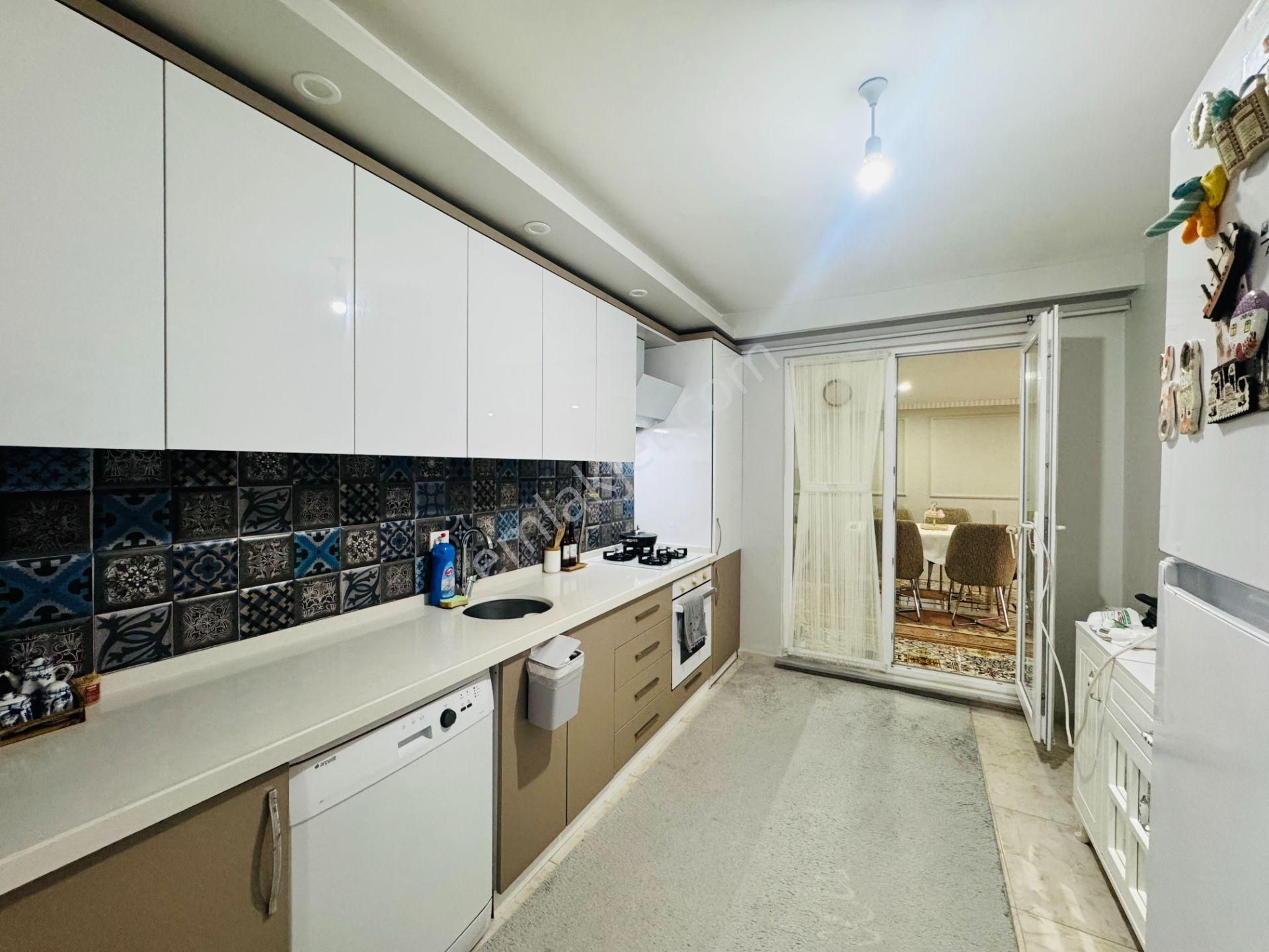 Güven'den Kapaklı'da Cadde Üstünde,k.otoparklı,teraslı 3+1 Daire - Görsel 9