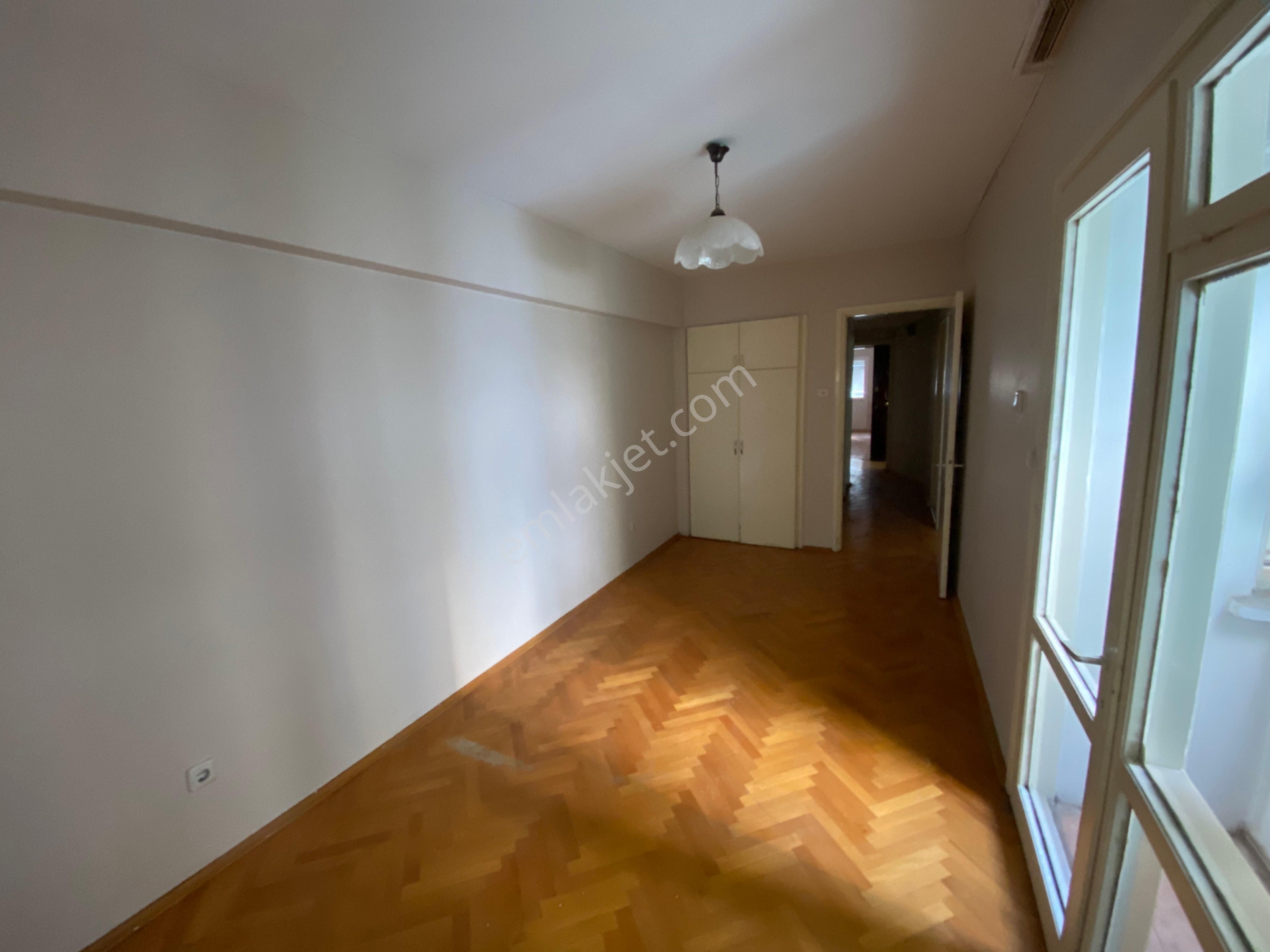 Alsancak Talatpaşada Temiz 2+1 Kiralık Daire - Görsel 7