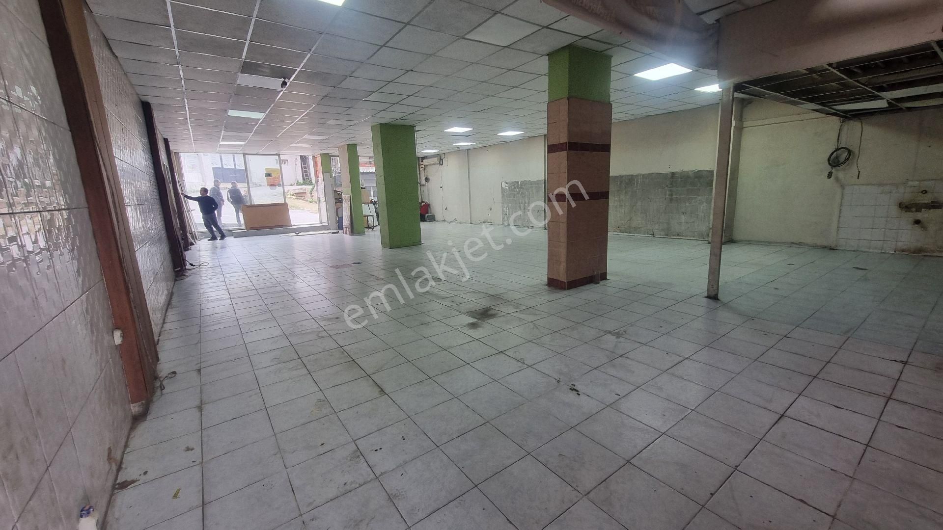 Bayraklı Alpaslan Mh. Kiralık İşyeri 195 M2 Market'e Uygun - Görsel 15