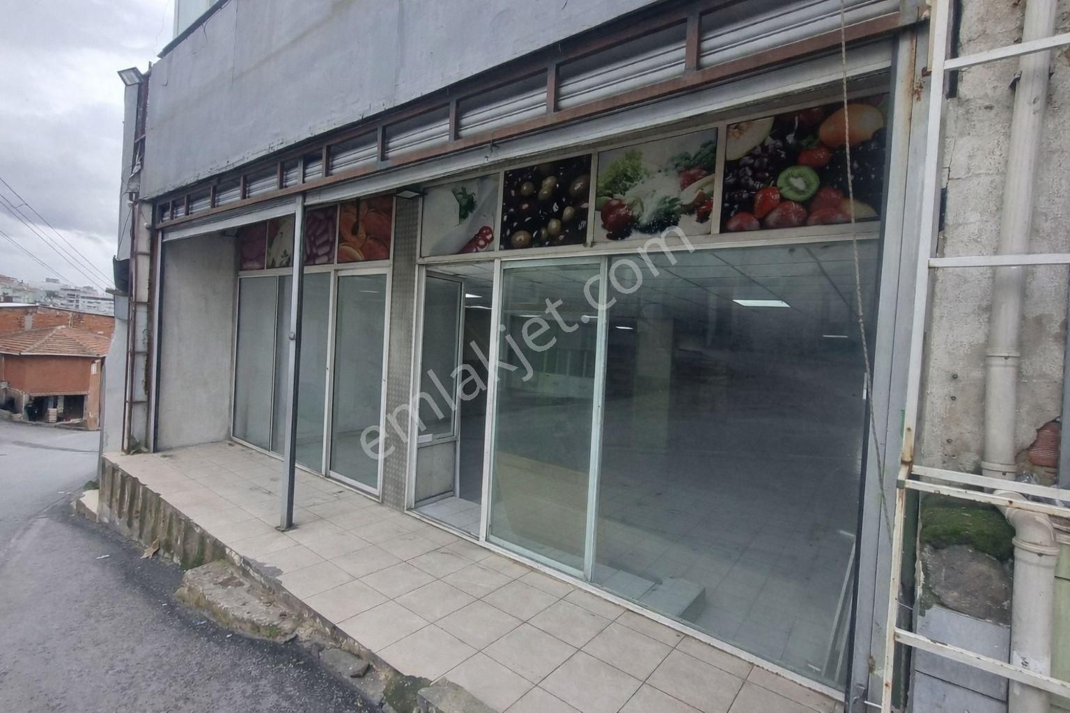 Bayraklı Alpaslan Mh. Kiralık İşyeri 195 M2 Market'e Uygun - Görsel 4