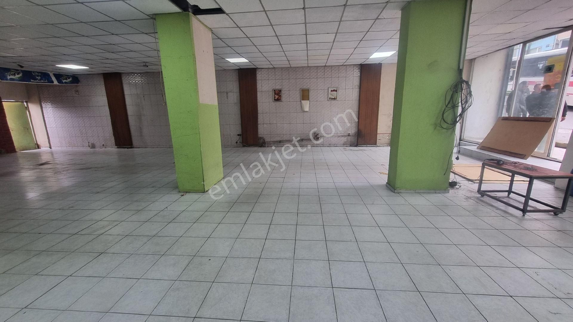 Bayraklı Alpaslan Mh. Kiralık İşyeri 195 M2 Market'e Uygun - Görsel 9