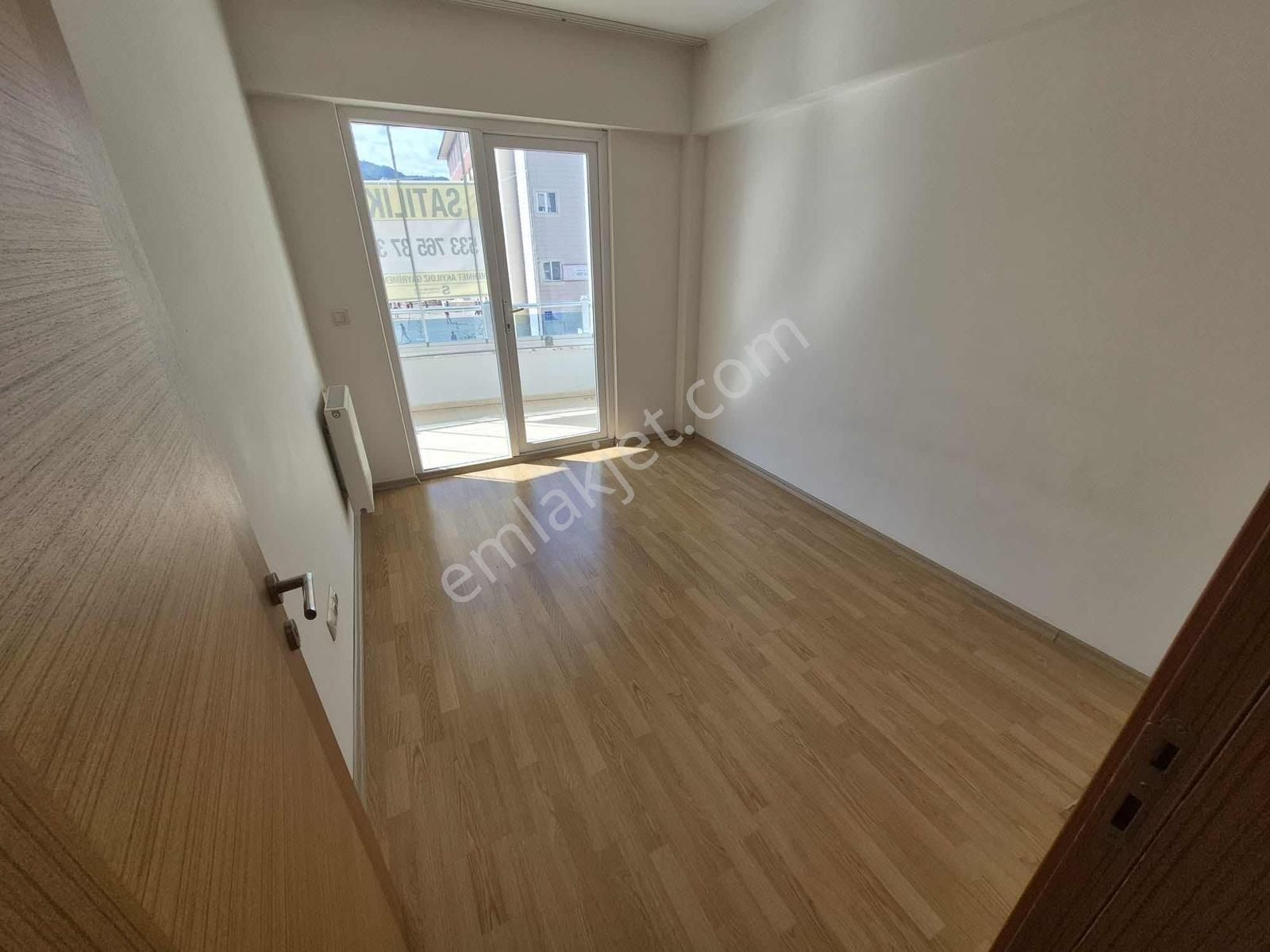 Aydınlıkevler Geniş Lüks Merkezi 4+1 Satılık Daire - Görsel 27