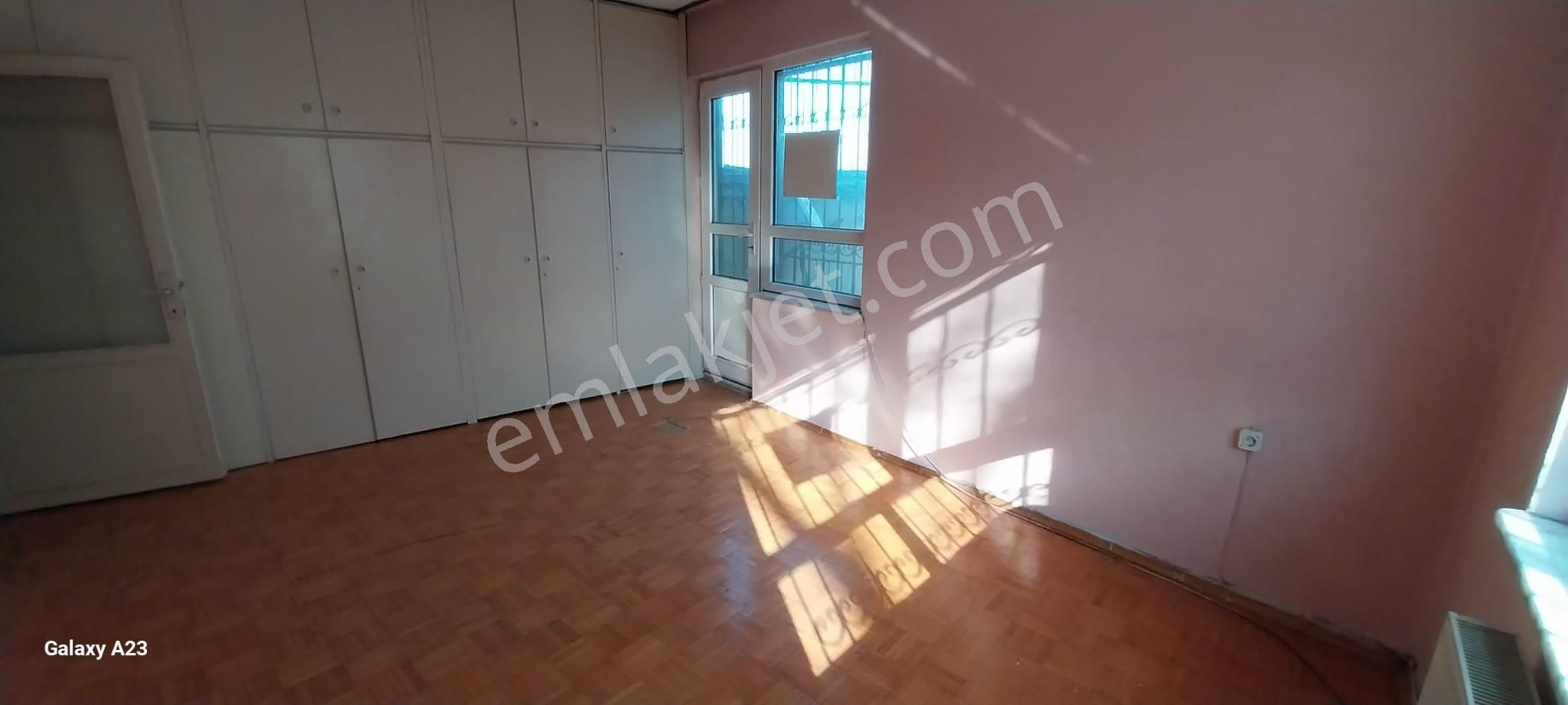 Yeşil Caminin Hemen Altın Da Manzaralı Satılık Daire - Görsel 12