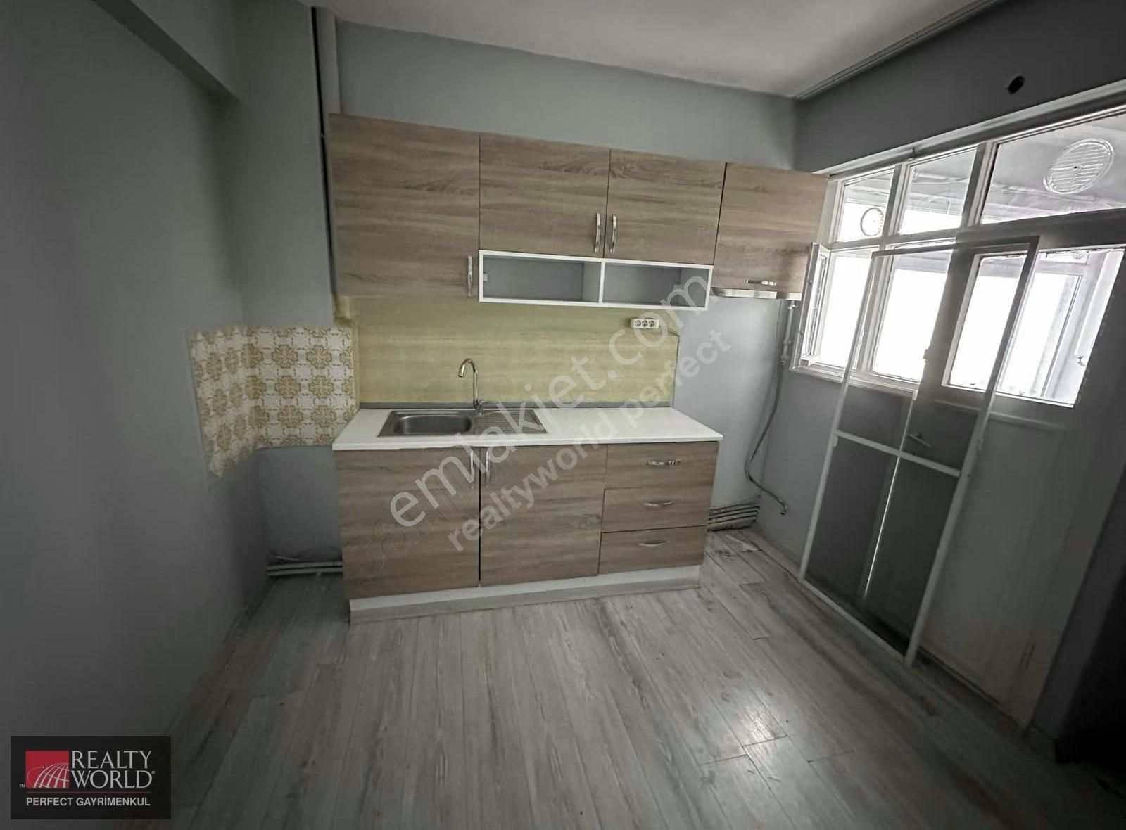 *realty World* Kiralık Kilyos'da 2+1 Deniz Manzaralı Daire - Görsel 10