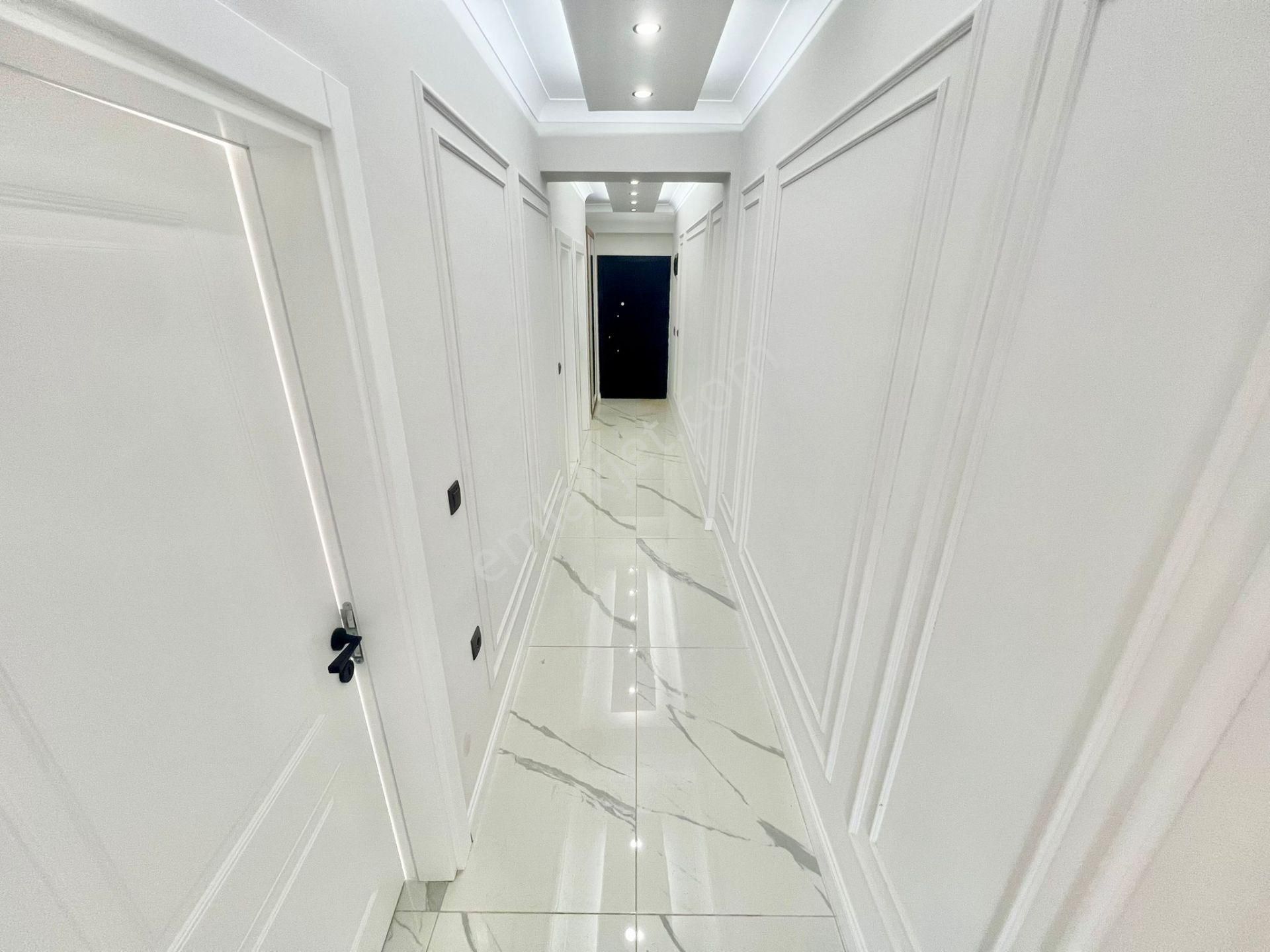 ⭐ay Emlak'tan⭐akçay'da Denize Sadece 50 M Muhteşem Konumlu Ön Cephe Şık Tasarımlı Satılık 3+1 Daire - Görsel 20