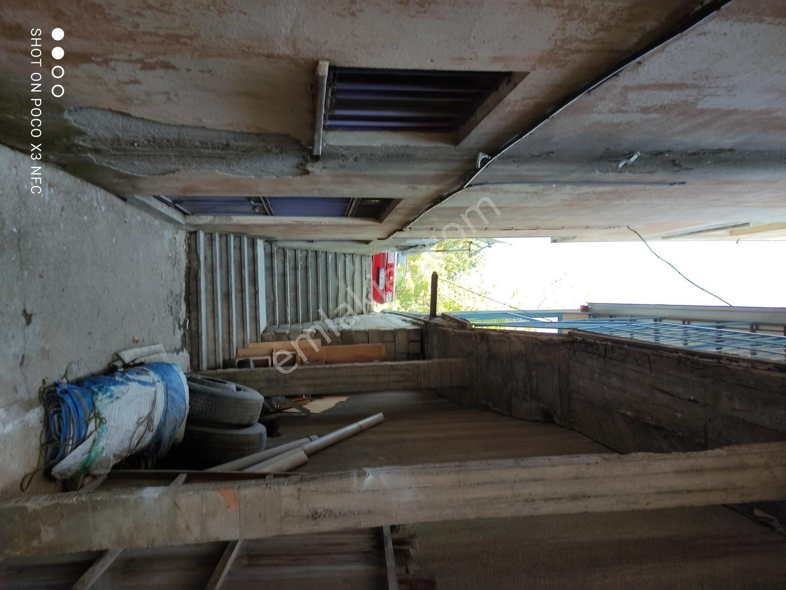 Özpınar,dan Ördekli Bahçe Karşısı 2+1 100 M2.3.kat Sobalı Daire - Görsel 4