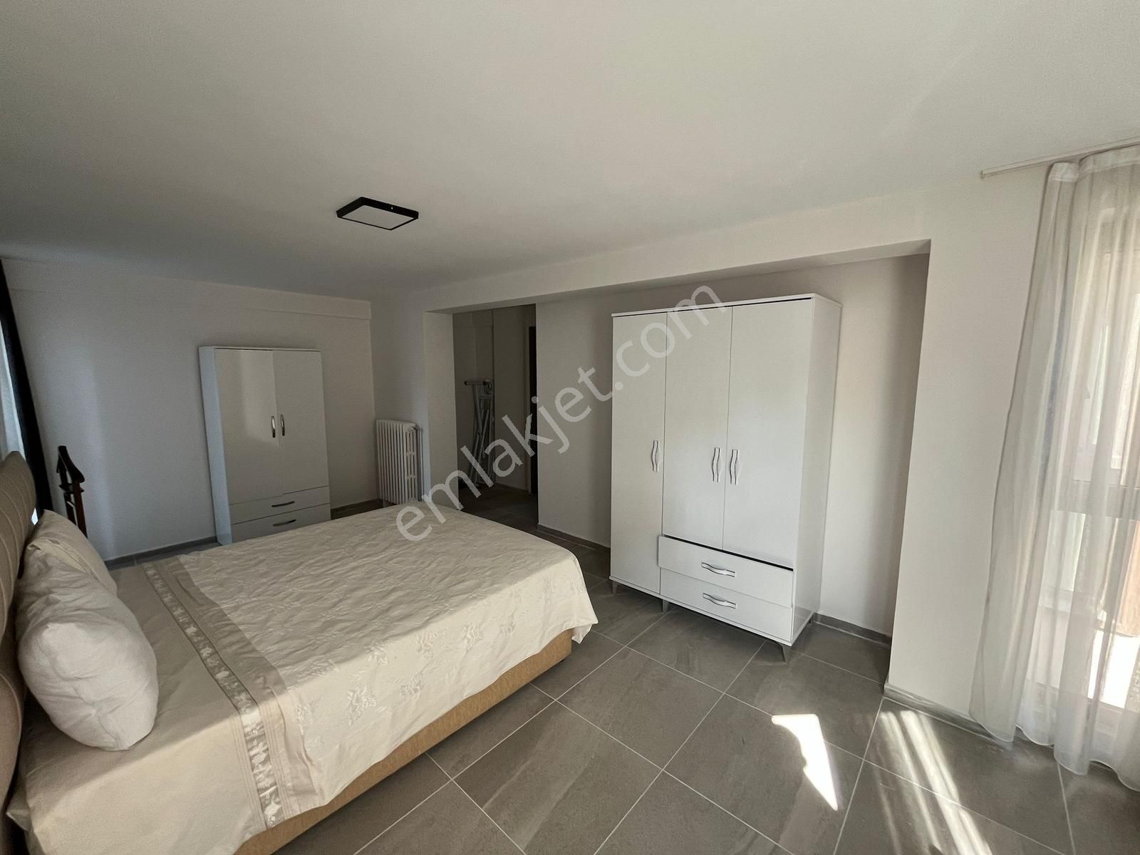 Milli Kuvvetler Cad. Ayrı Mutfaklı Geniş Lüks 1+1 Kiralık Daire - Görsel 5