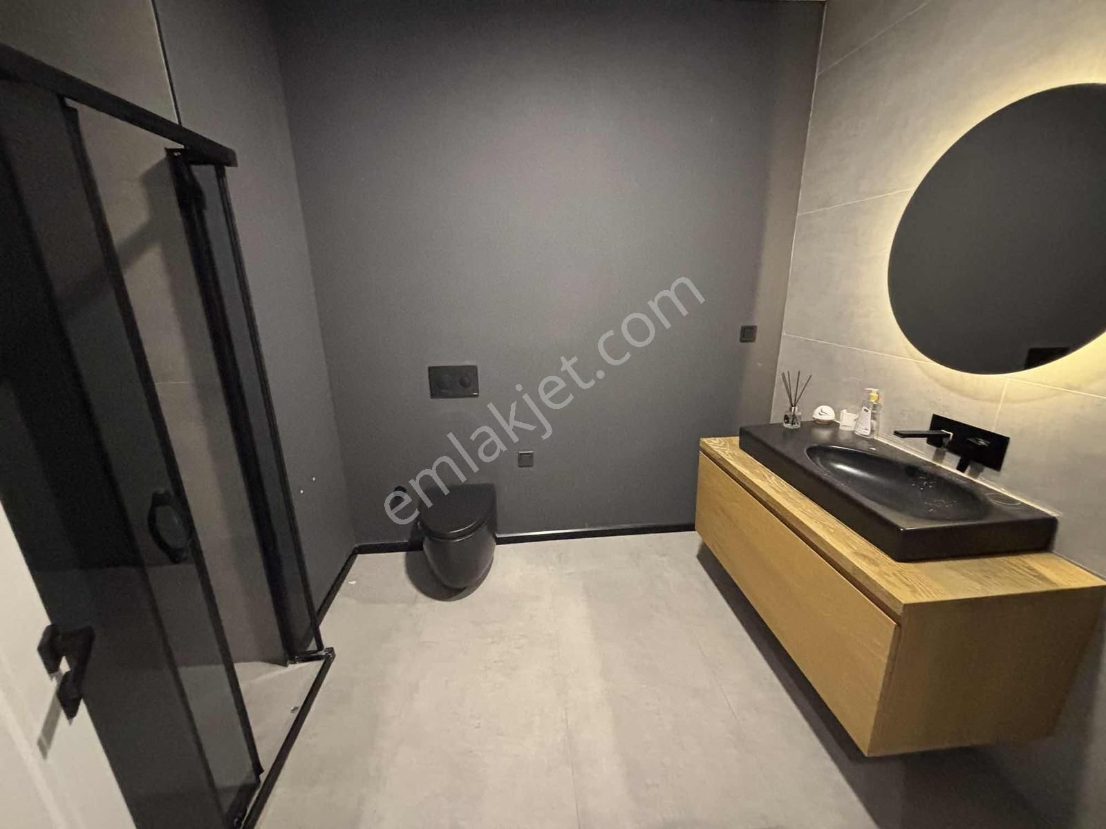 Central Balat'da 9 Katlı Binada 180 M2 Kiralık Daire - Görsel 11
