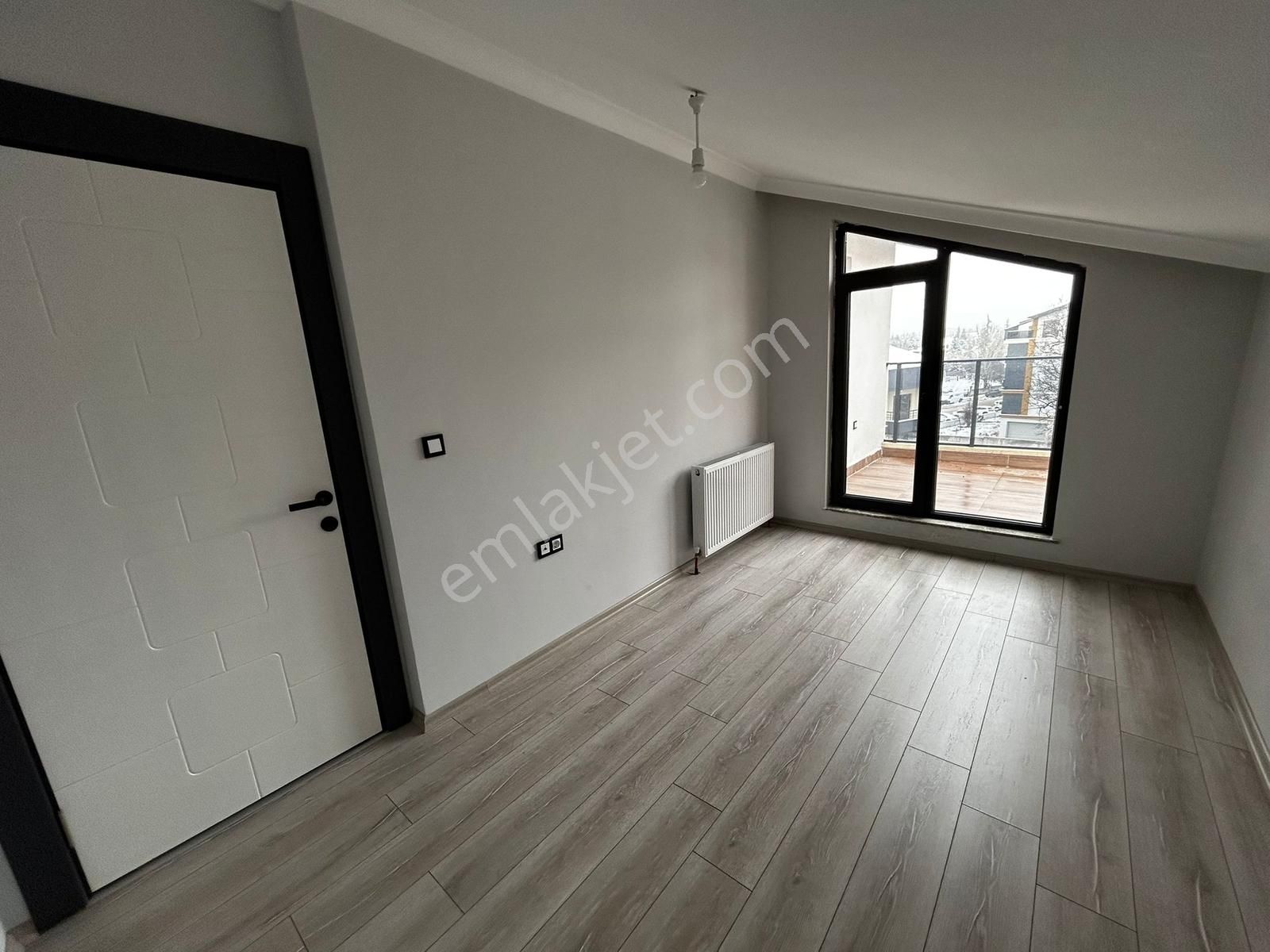 Gölbaşı İncek'te Prestijli 4+1 Kiralık Dubleks - Görsel 6