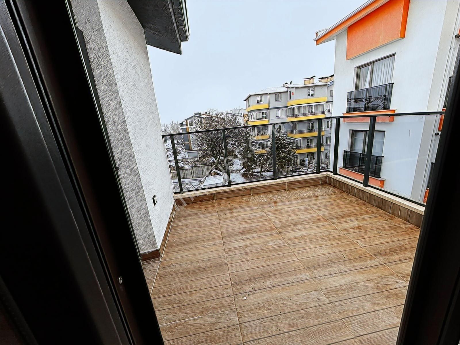 Gölbaşı İncek'te Prestijli 4+1 Kiralık Dubleks - Görsel 17