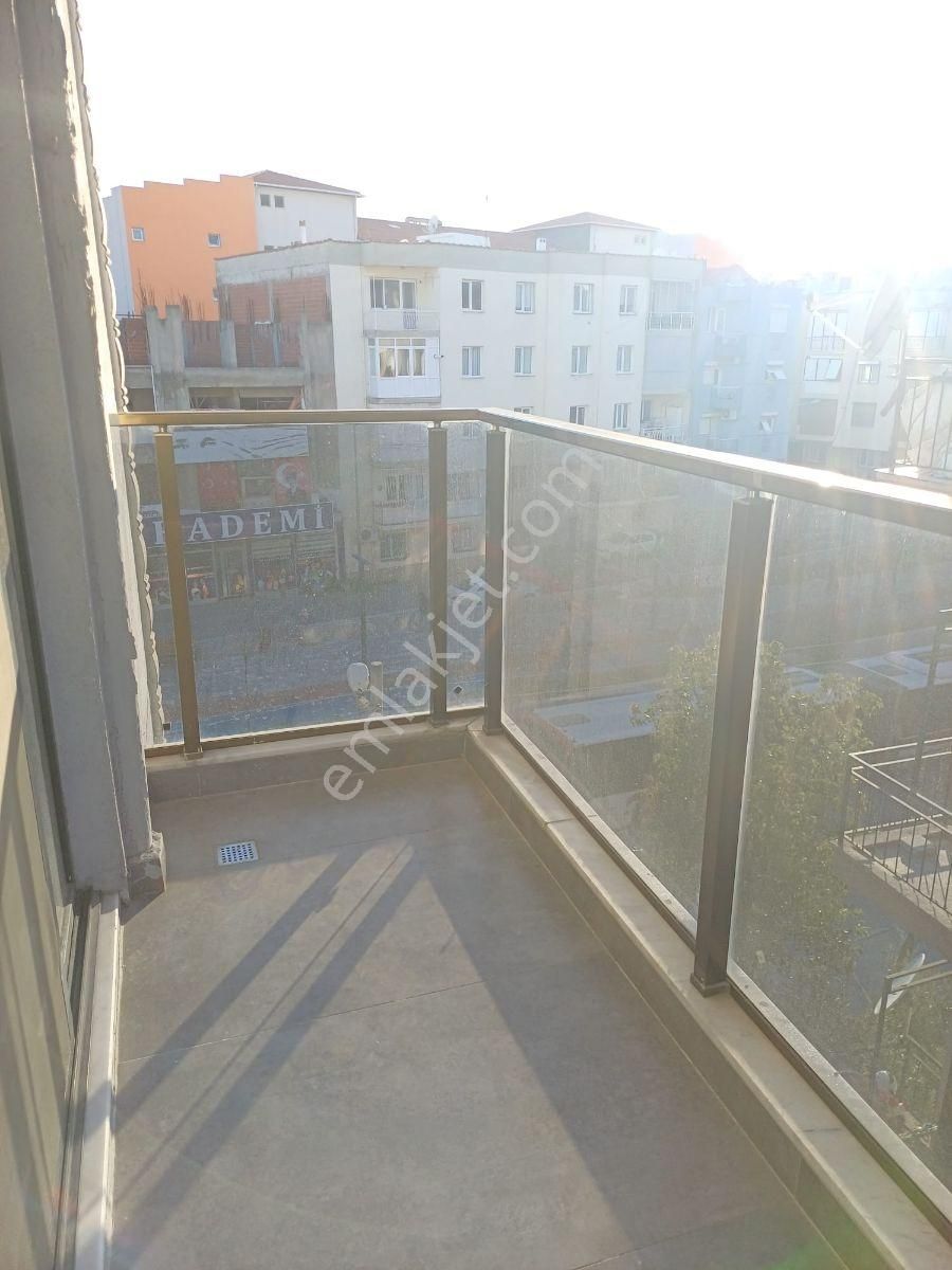 Şirinyer'in Kalbinde Lüks Ve Konforlu Özel Yapım Daire - Görsel 4