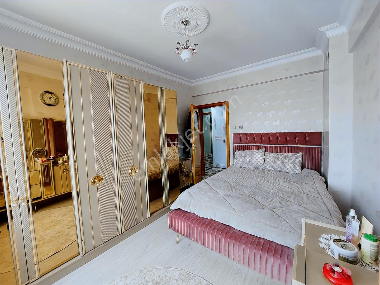 Dumlupınar Mah. Barış Cd. Yakını 3+1 Bakımlı Park Cepheli Daire - Görsel 17