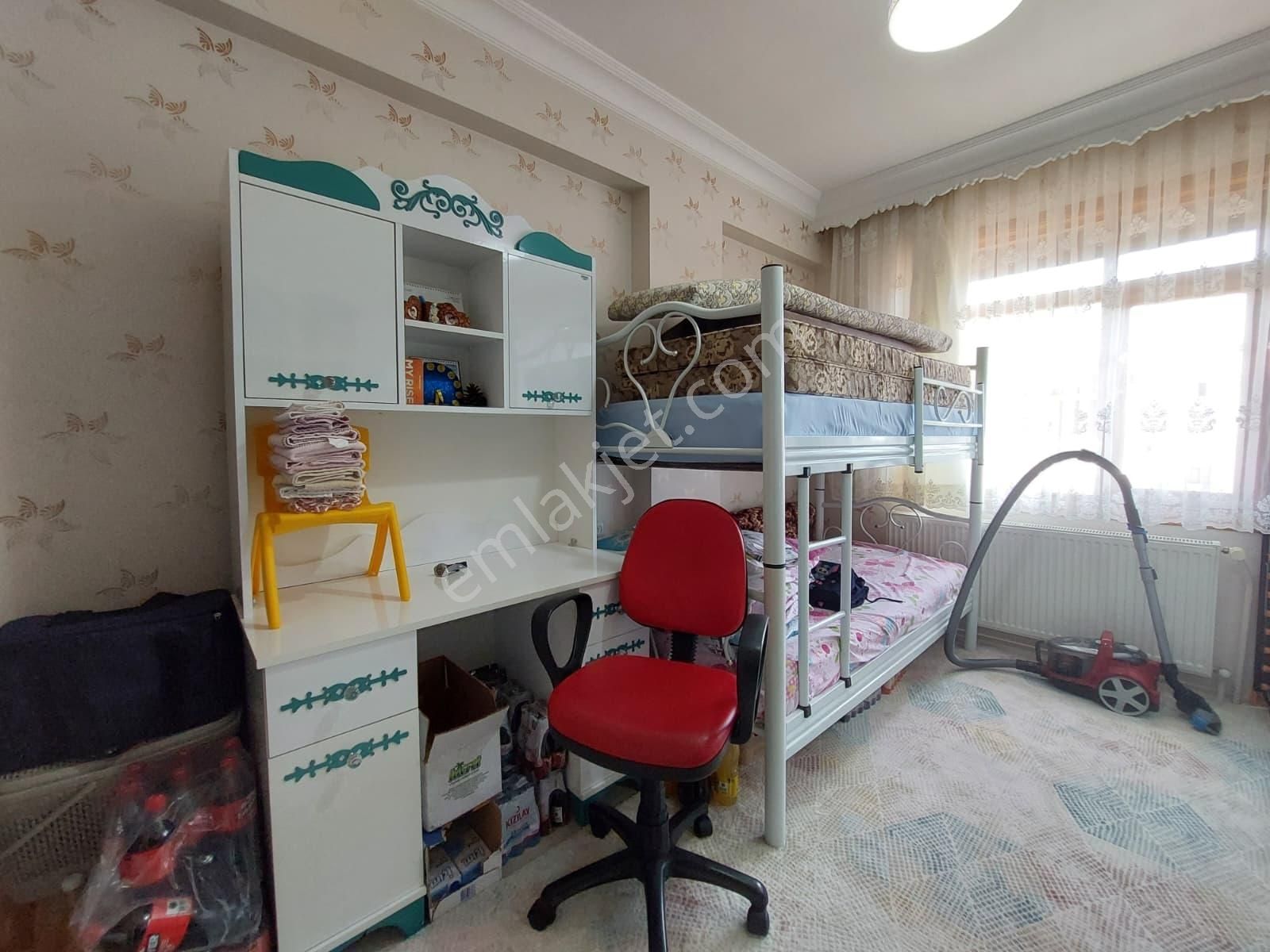 Dumlupınar Mah. Barış Cd. Yakını 3+1 Bakımlı Park Cepheli Daire - Görsel 25