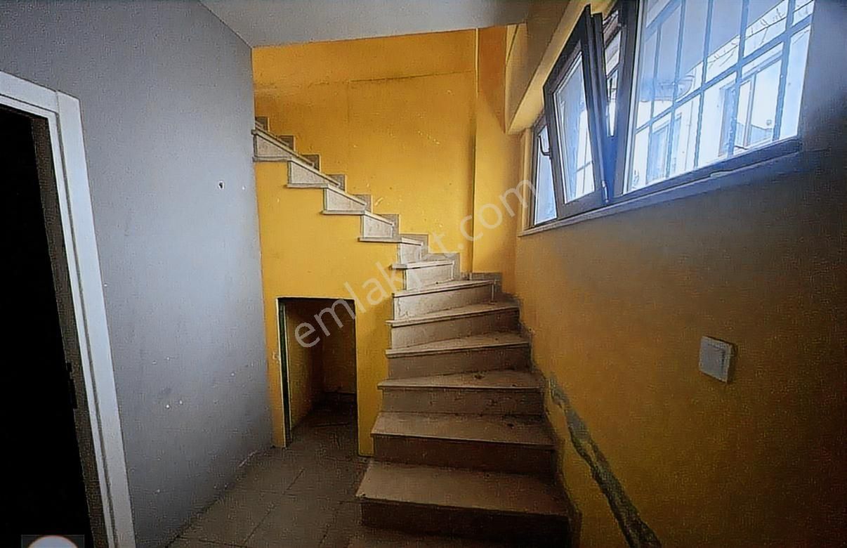 Söğütlü Çeşme'de Cadde Üstünde 135 M2 2 Katlı Satılık Dükkan - Görsel 4