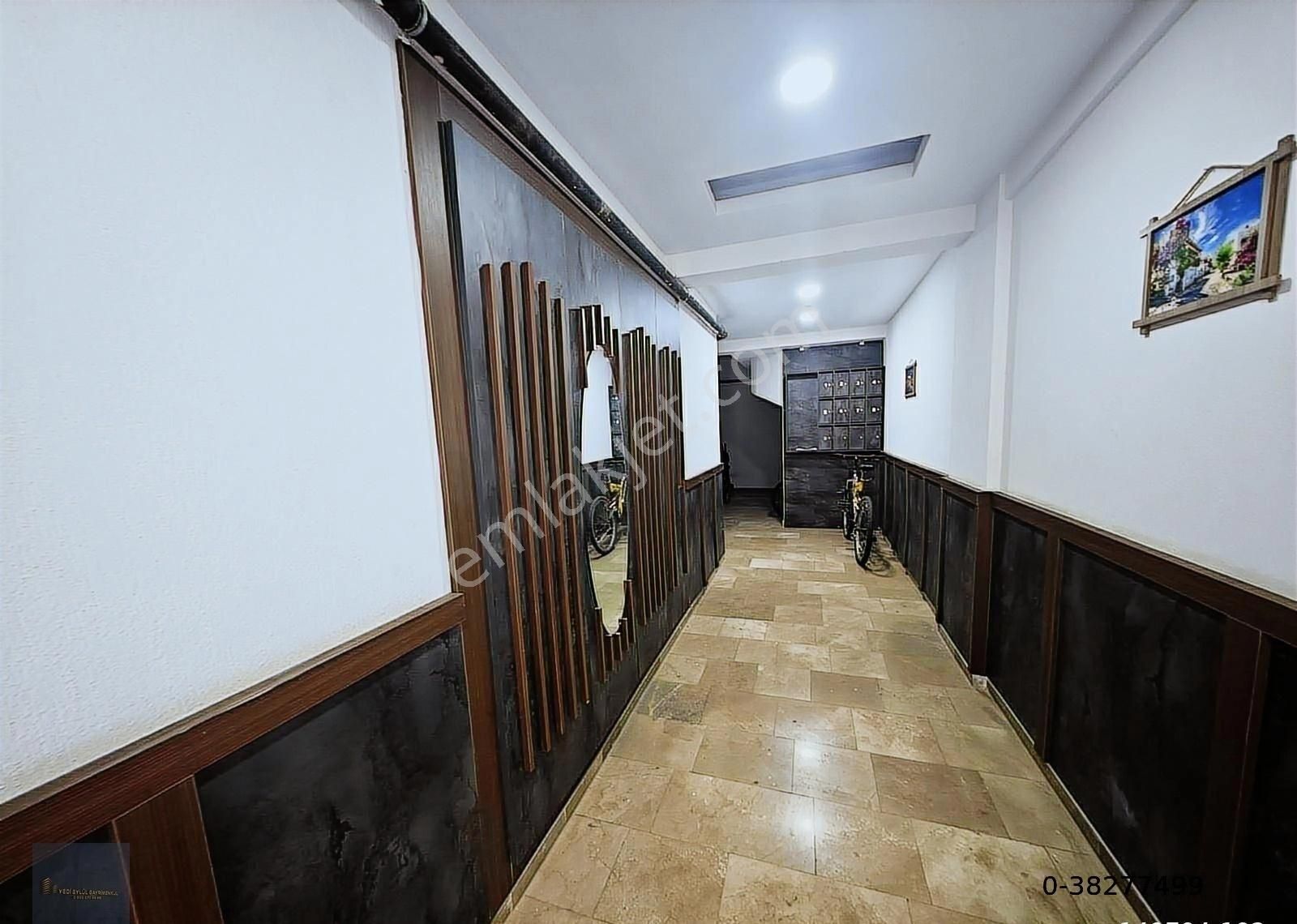 Bahçelievler'de Site İçi 2+1 120 M2 Ara Kat Ultra Lüks Satılık - Görsel 9