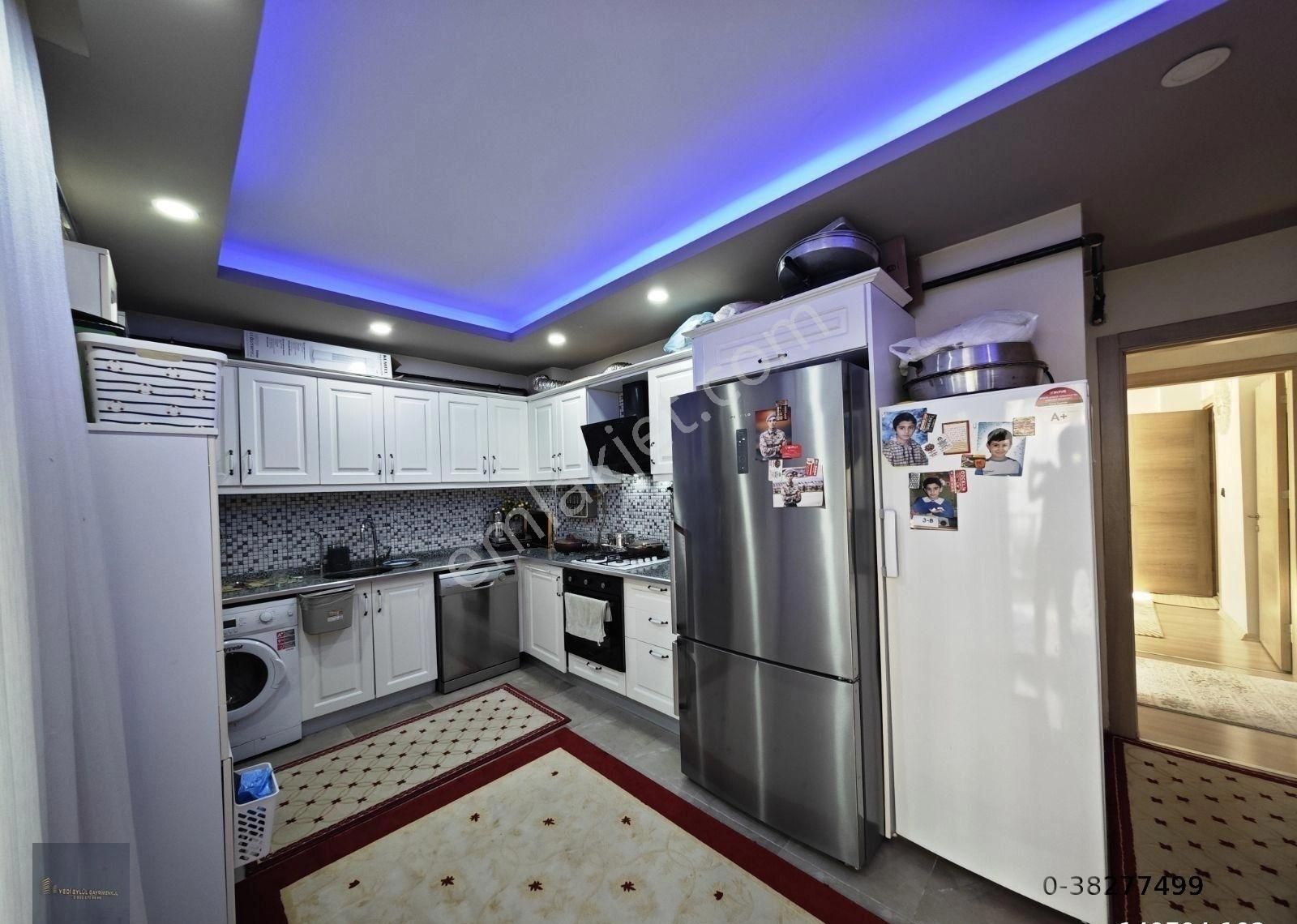 Bahçelievler'de Site İçi 2+1 120 M2 Ara Kat Ultra Lüks Satılık - Görsel 23