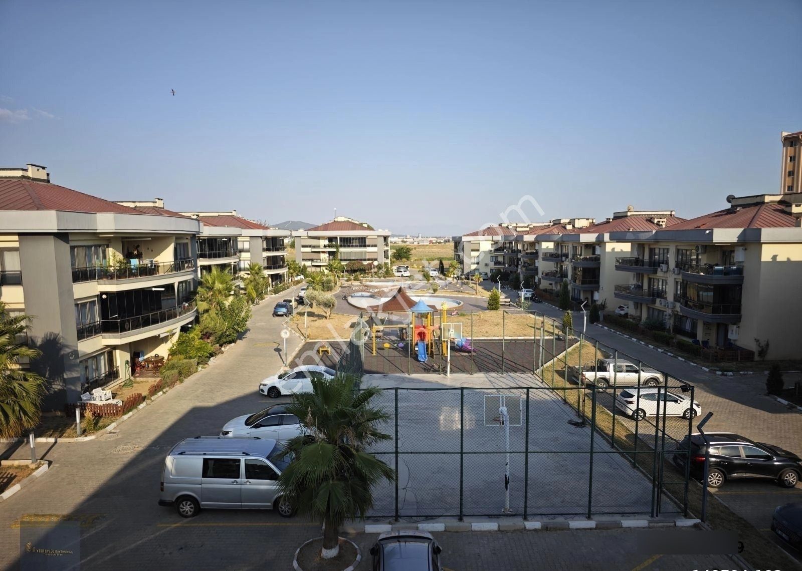 Bahçelievler'de Site İçi 2+1 120 M2 Ara Kat Ultra Lüks Satılık - Görsel 14