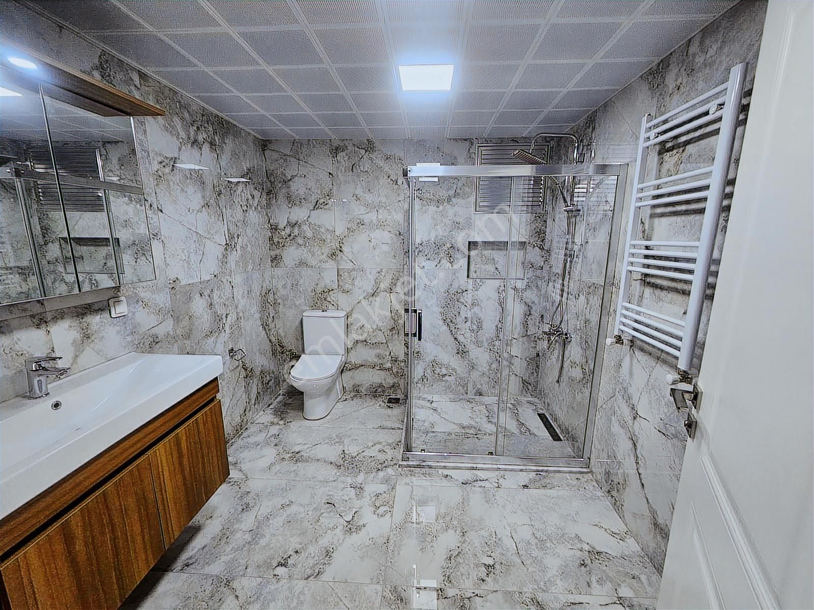 Söke Aydın Caddesinde Kiralık Ultra Lüks 5+1 Dublex Daire - Görsel 3