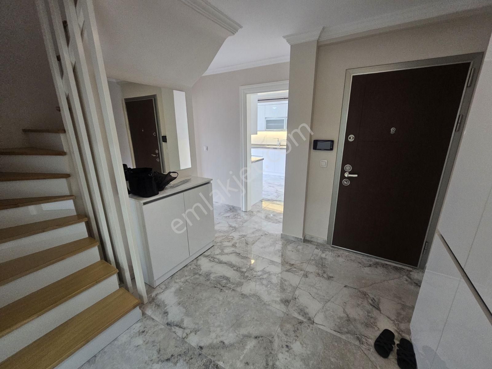 Söke Aydın Caddesinde Kiralık Ultra Lüks 5+1 Dublex Daire - Görsel 31