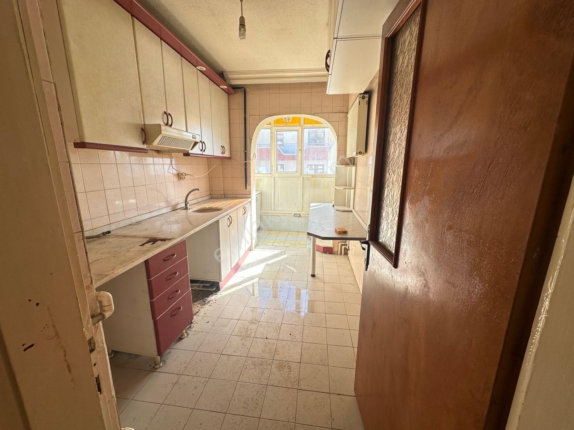 C.atıf Kansu'da Prestijli Ve Değerli Lokasyonda Kiralık Daire - Görsel 29