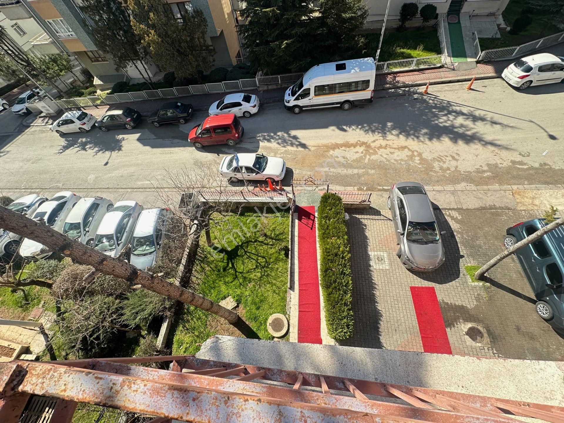 C.atıf Kansu'da Prestijli Ve Değerli Lokasyonda Kiralık Daire - Görsel 15