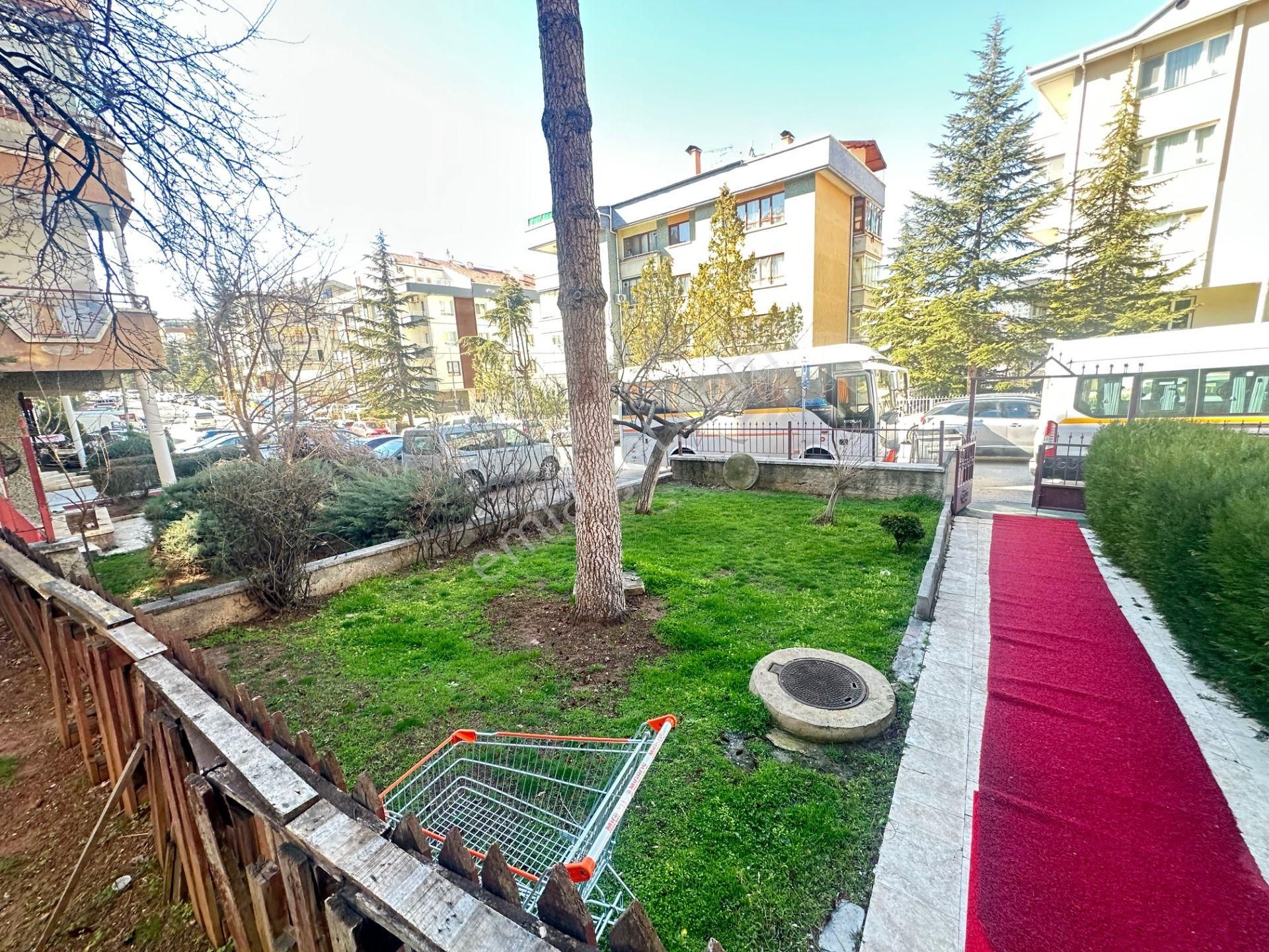 C.atıf Kansu'da Prestijli Ve Değerli Lokasyonda Kiralık Daire - Görsel 7