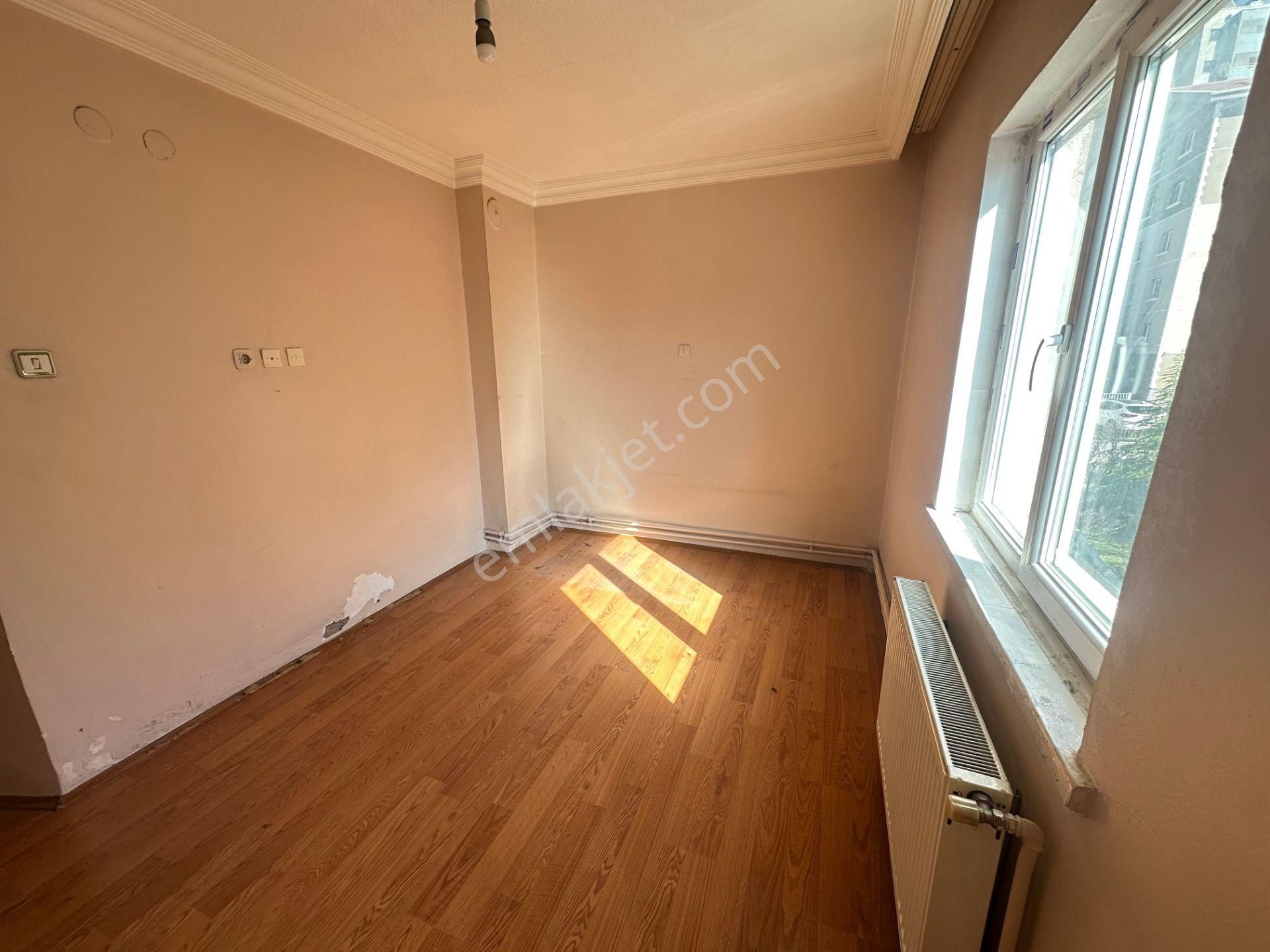 C.atıf Kansu'da Prestijli Ve Değerli Lokasyonda Kiralık Daire - Görsel 25