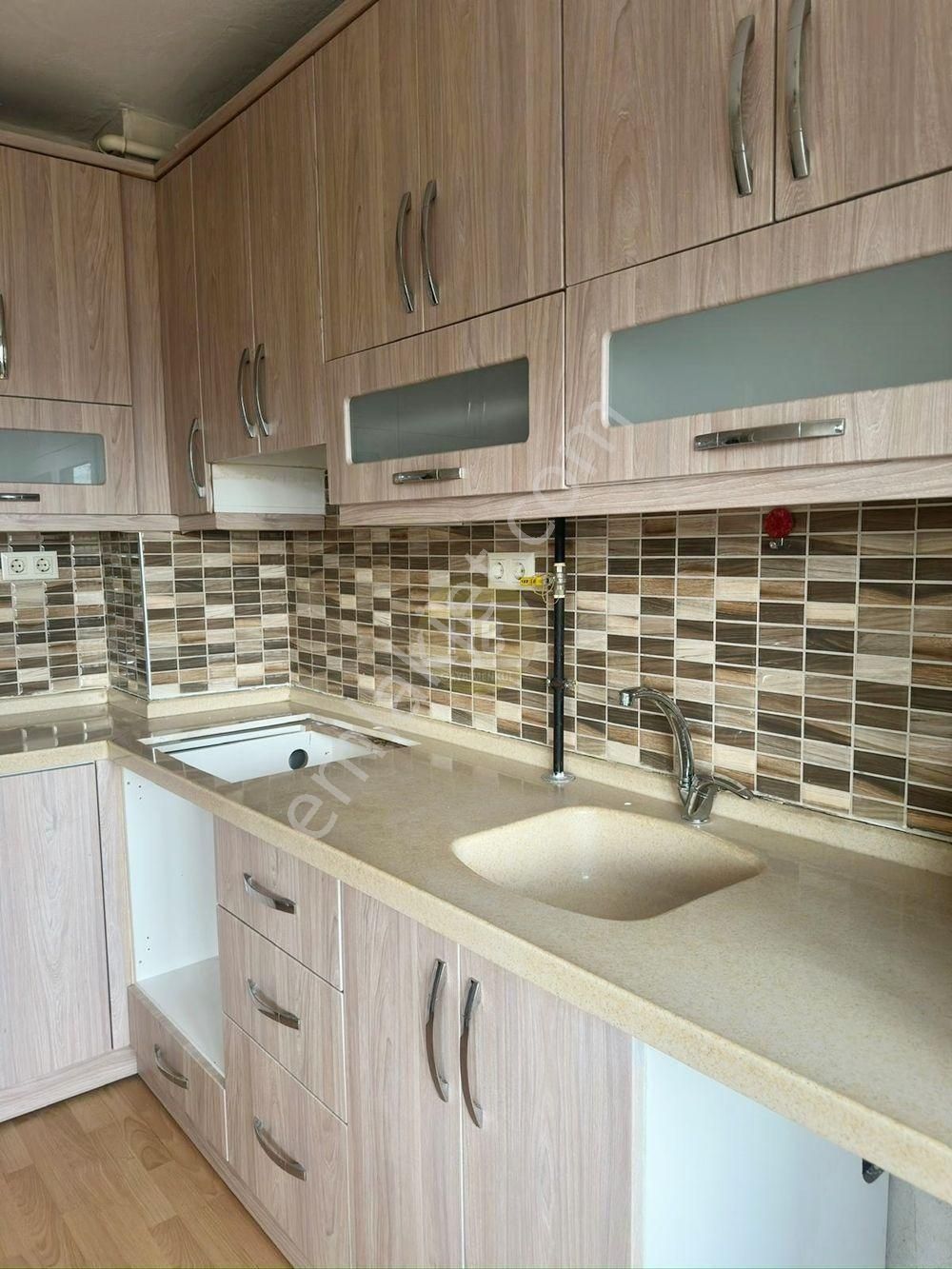 Hb'den 2+1 Kiralık Daire, A.menderes Bulvarı Arka Sokağı - Görsel 9