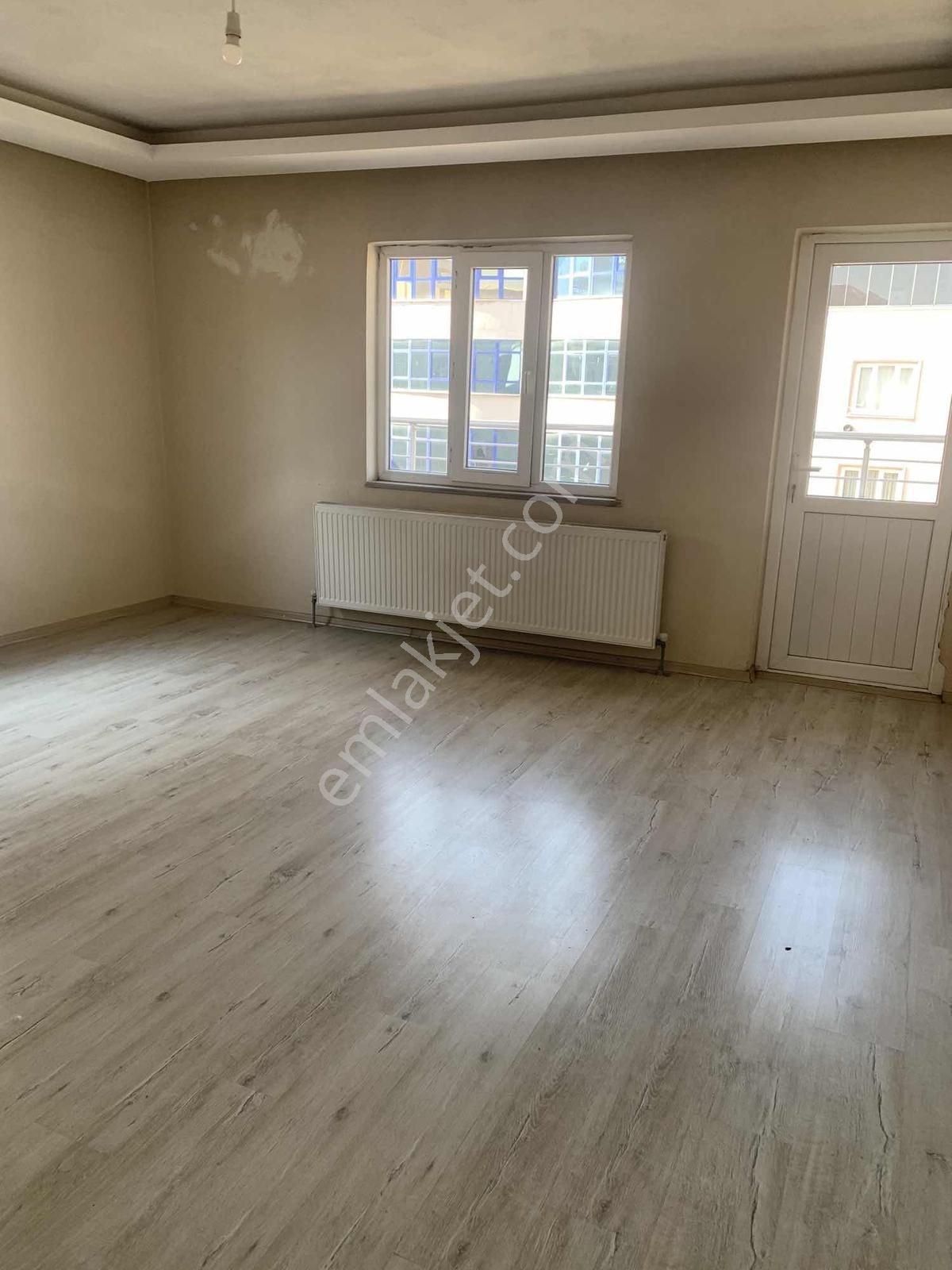 Çınar Önün'de Cadde Üzerinde Kiralık 2+1 Geniş,ferah Daire - Görsel 10