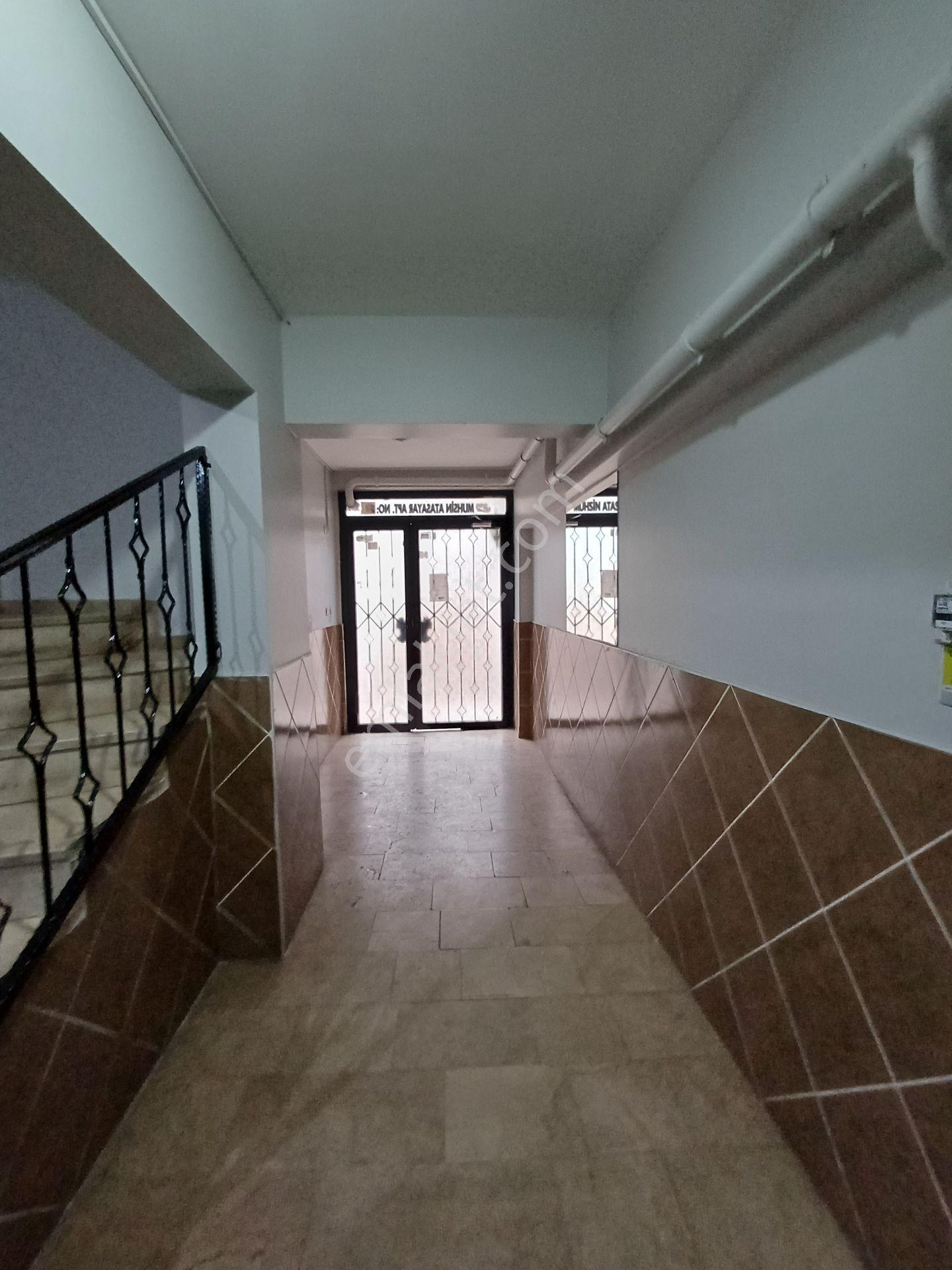 İstasyon Mahallesinde Kiralık Yüksek Girişli 2+1 Daire - Görsel 23