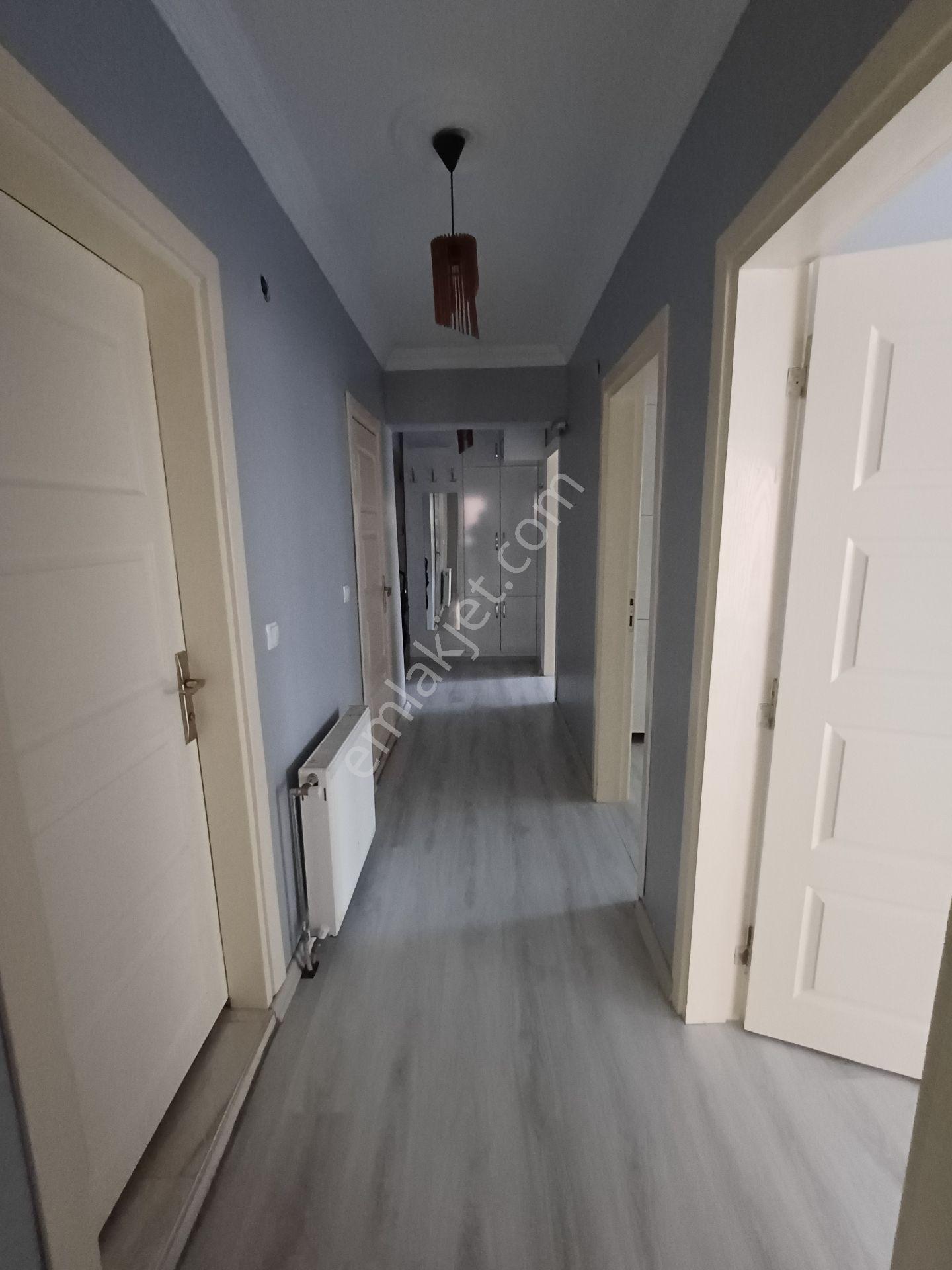 İstasyon Mahallesinde Kiralık Yüksek Girişli 2+1 Daire
