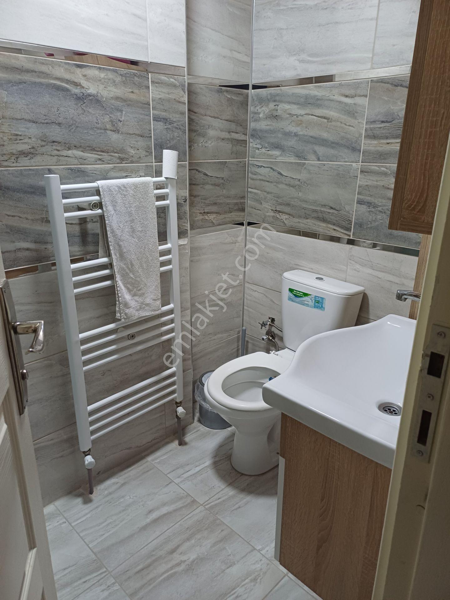 İstasyon Mahallesinde Kiralık Yüksek Girişli 2+1 Daire - Görsel 13