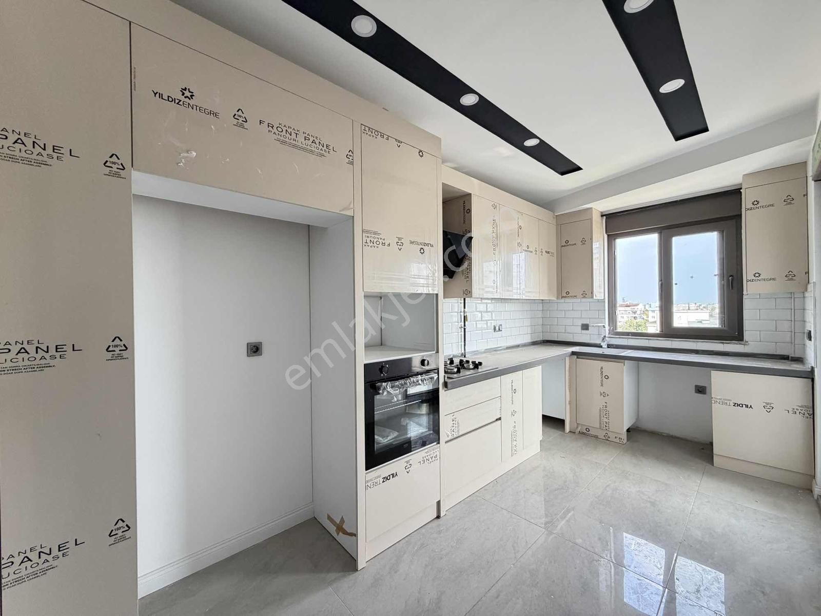 Zamur Garden'da Havuz Cepheli Yerden Isıtmalı 5+1 Dublex - Görsel 9