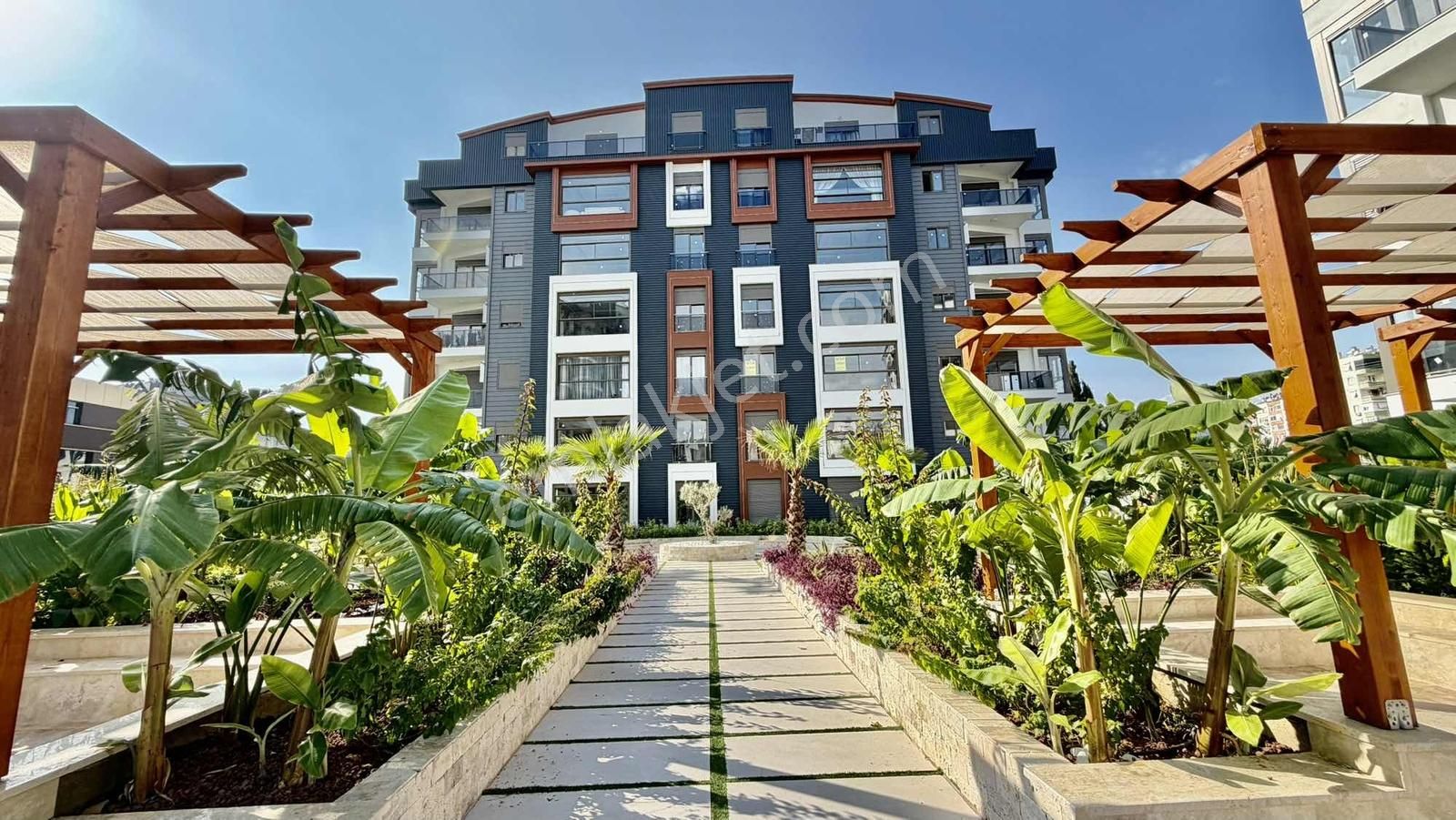 Zamur Garden'da Havuz Cepheli Yerden Isıtmalı 5+1 Dublex - Görsel 34