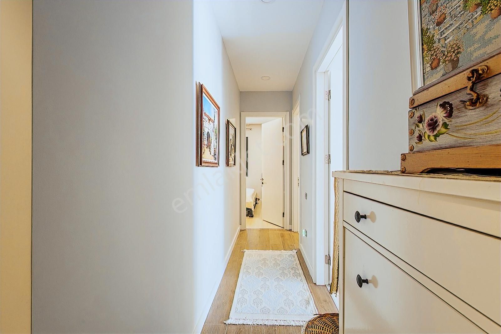 Denize Yürüme Mesafesinde, Tek Katlı, Havuzlu Müstakil Villa - Görsel 12