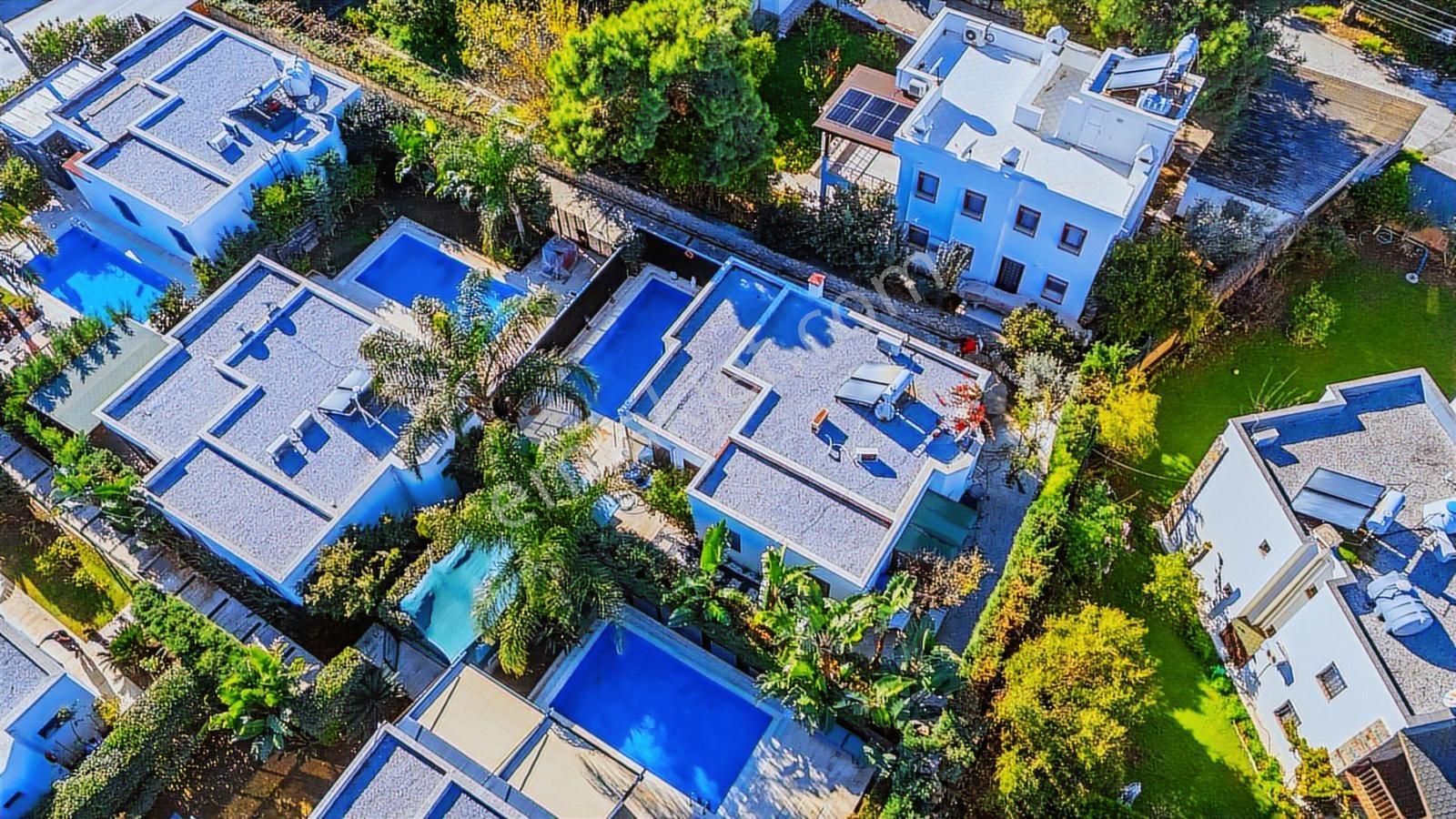 Denize Yürüme Mesafesinde, Tek Katlı, Havuzlu Müstakil Villa - Görsel 27