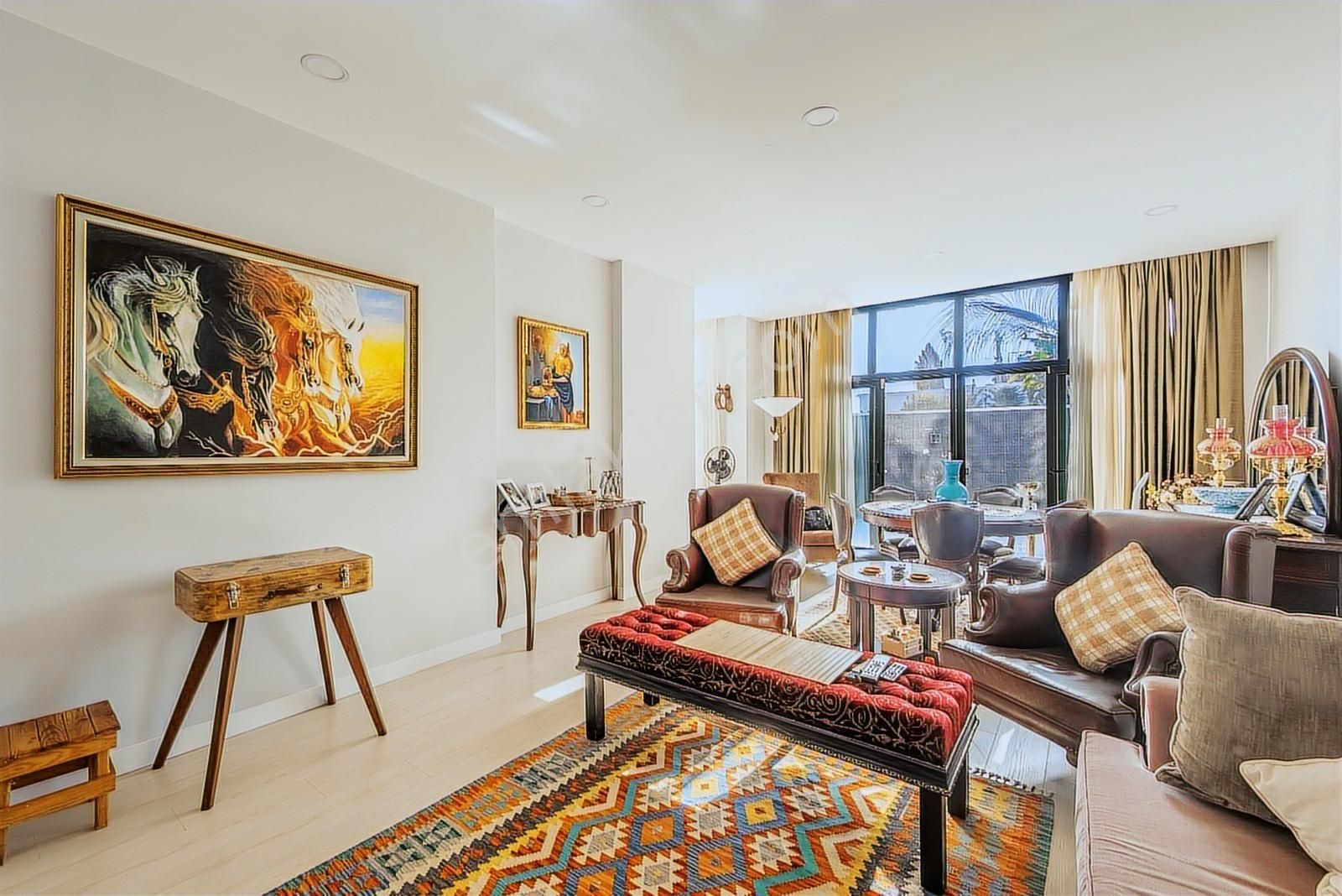 Denize Yürüme Mesafesinde, Tek Katlı, Havuzlu Müstakil Villa - Görsel 34