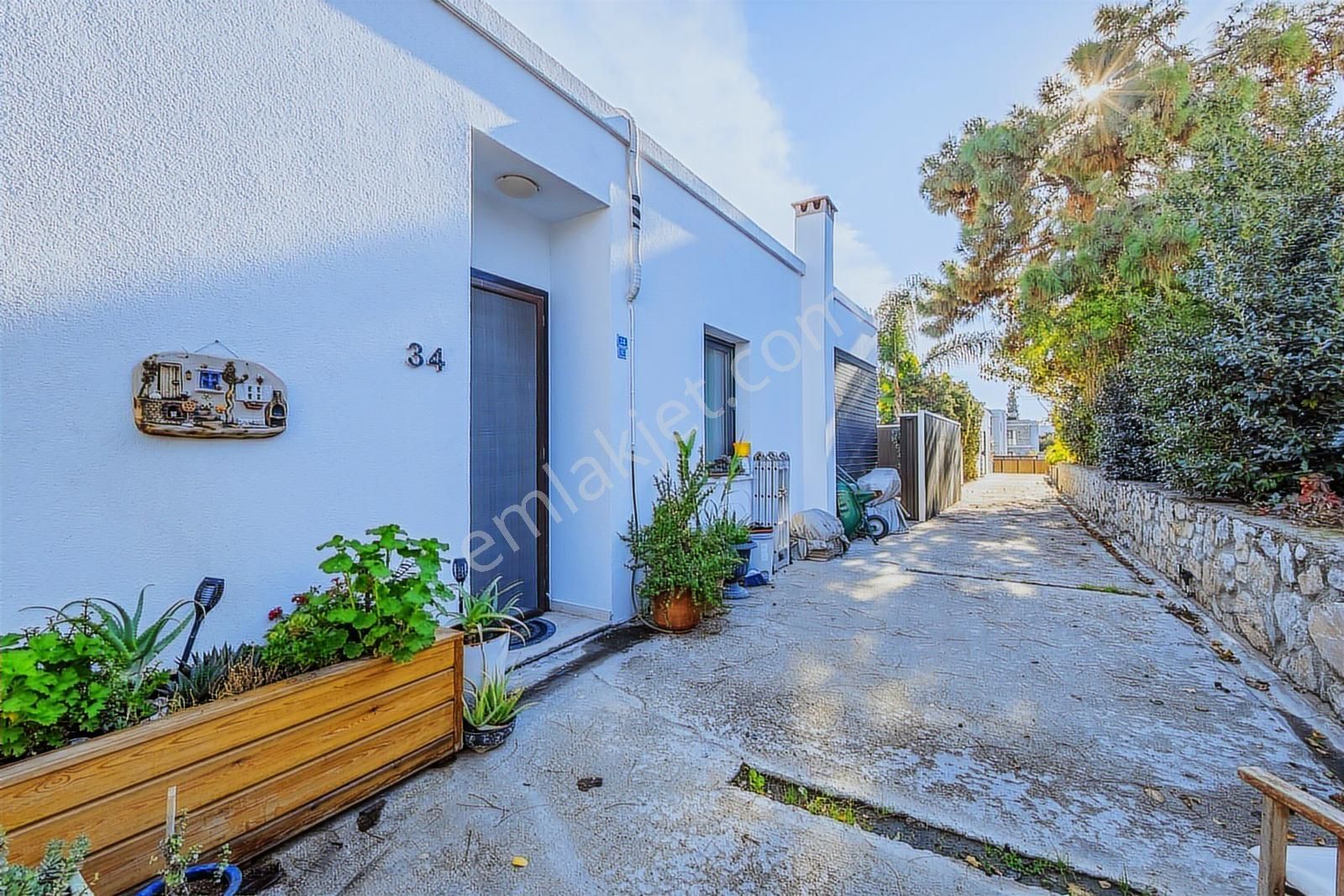 Denize Yürüme Mesafesinde, Tek Katlı, Havuzlu Müstakil Villa - Görsel 29